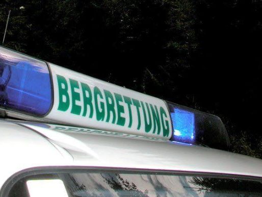 Bergrettung brachte Patient ins Krankenhaus Bergrettung brachte Patient ins Krankenhaus