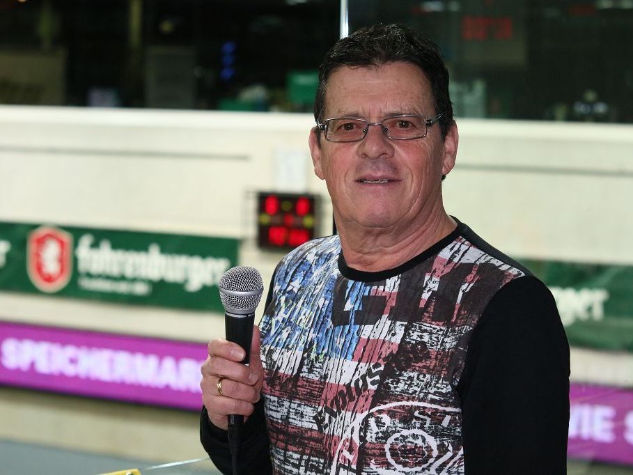 Mehr als dreißig Jahre: Walter Hinteregger ist Stadionsprecher in Hard Mehr als dreißig Jahre: Walter Hinteregger ist Stadionsprecher in Hard