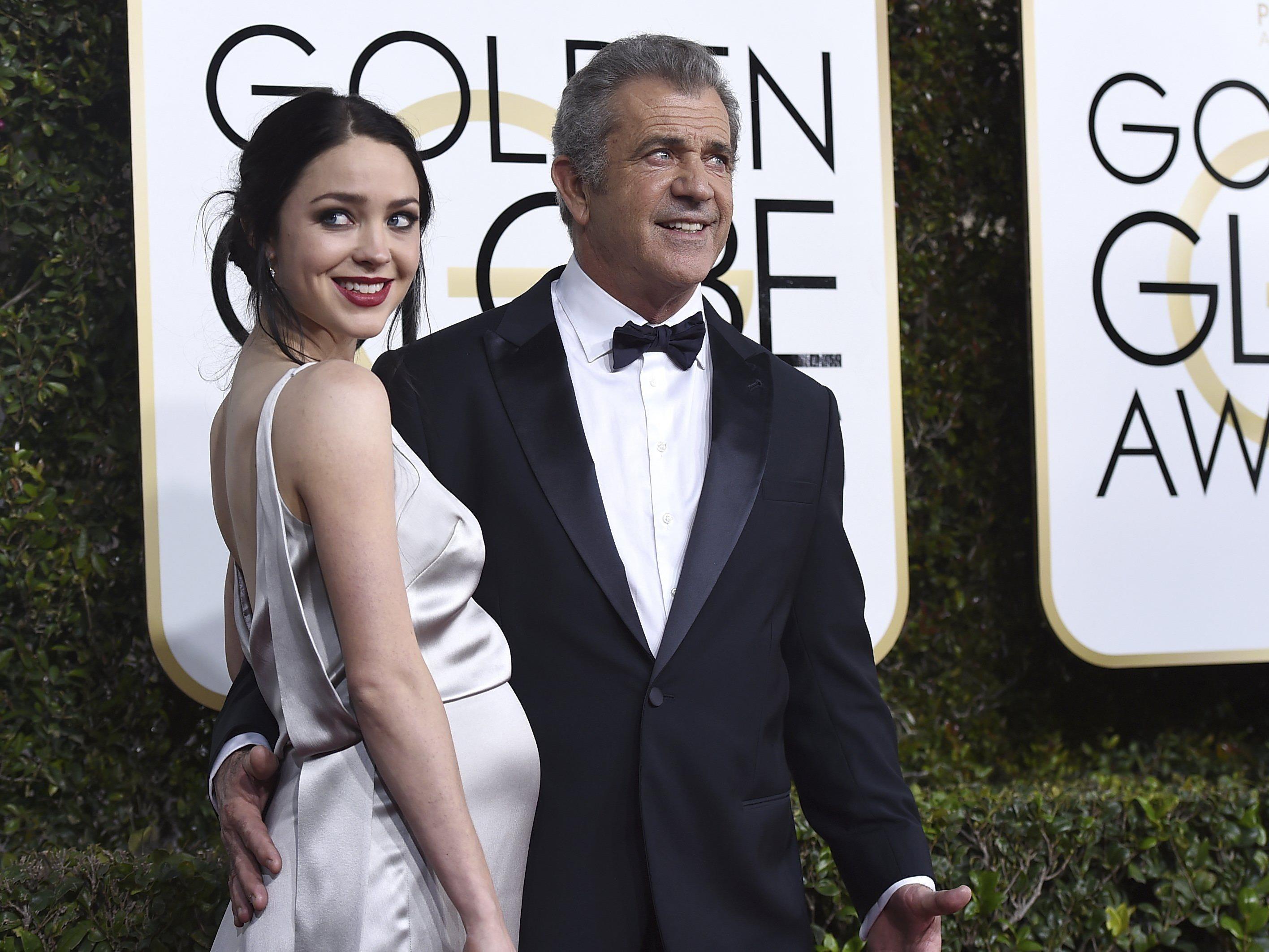 Mel Gibson und Rosalind Ross bei den Golden Globe Awards 2017 Mel Gibson und Rosalind Ross bei den Golden Globe Awards 2017