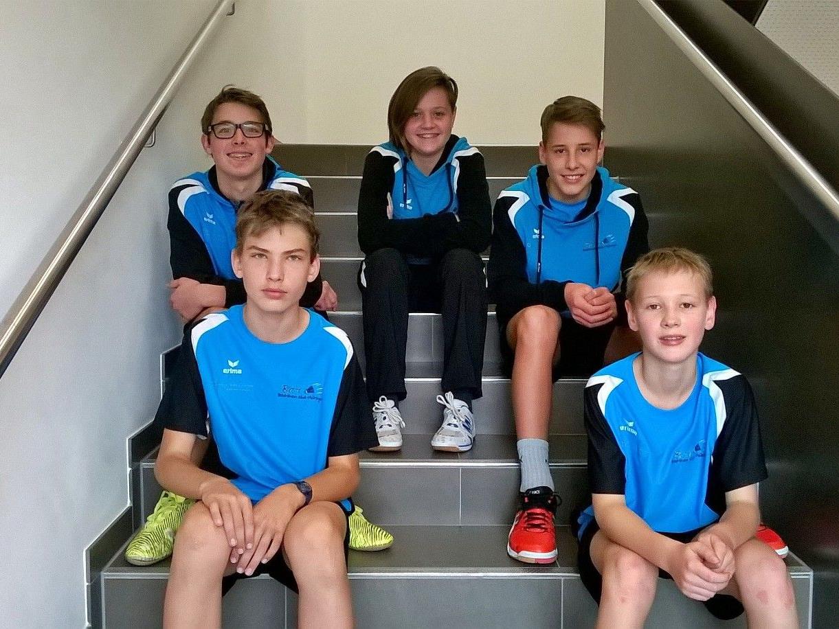 Gruppenfoto des Nachwuchses während des Turniers in Feldkirch
