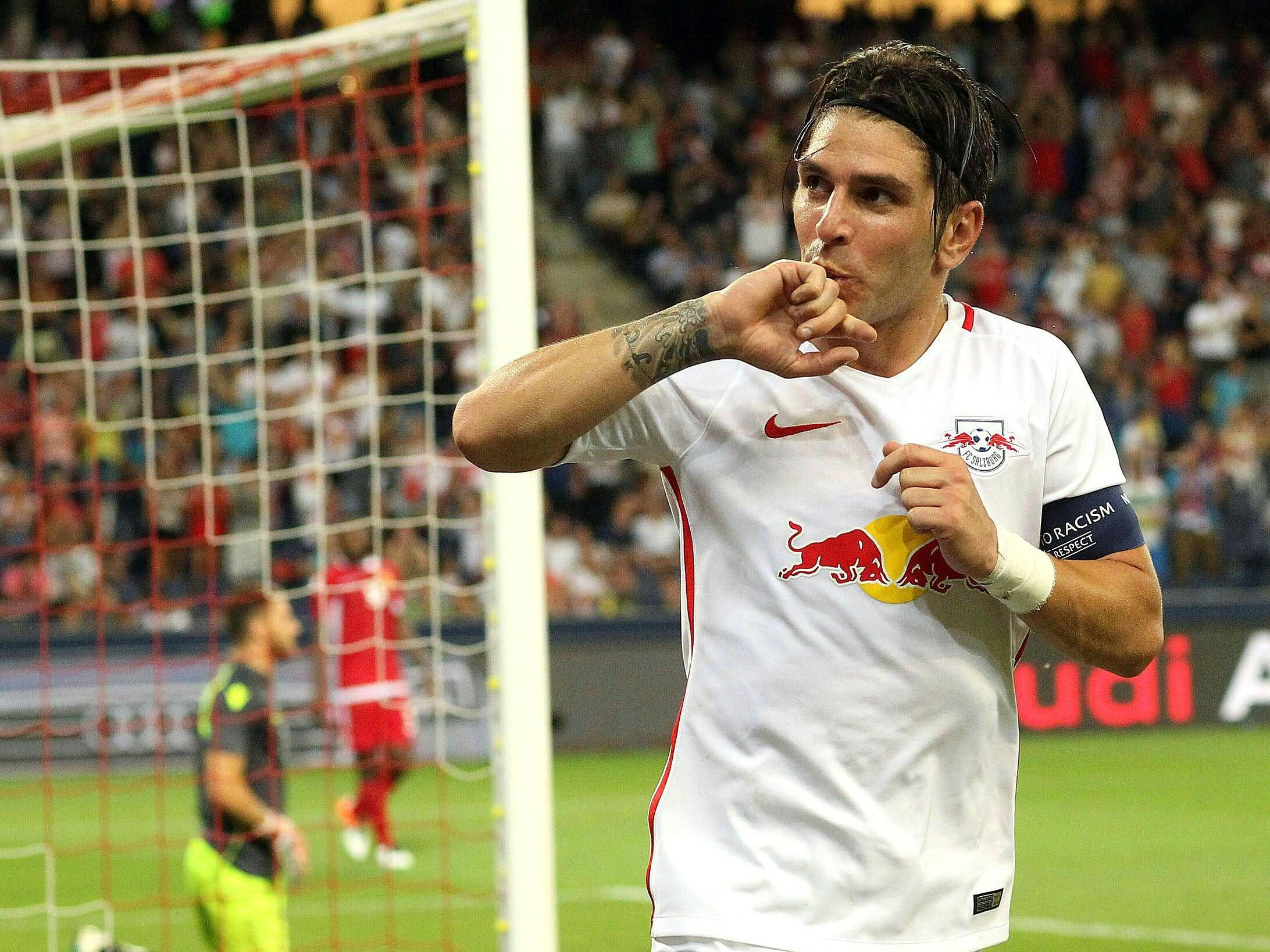 Jonathan Soriano dürfte sich aus Salzburg in Richtung China verabschieden. Jonathan Soriano dürfte sich aus Salzburg in Richtung China verabschieden.