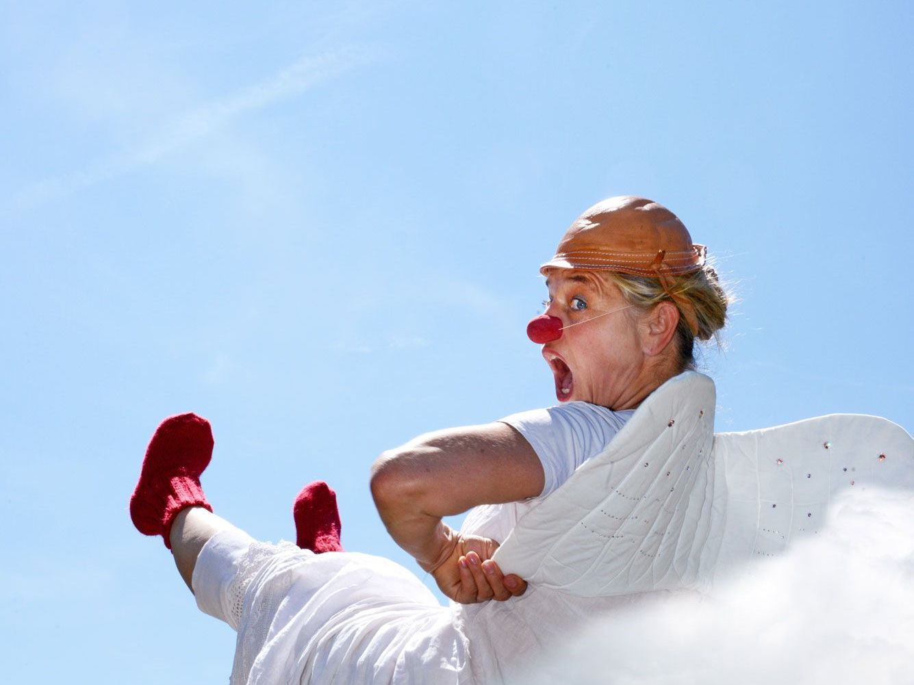 Brenda Feuerle im Himmel ... und am 10. März im Hohenemser Löwensaal Brenda Feuerle im Himmel ... und am 10. März im Hohenemser Löwensaal