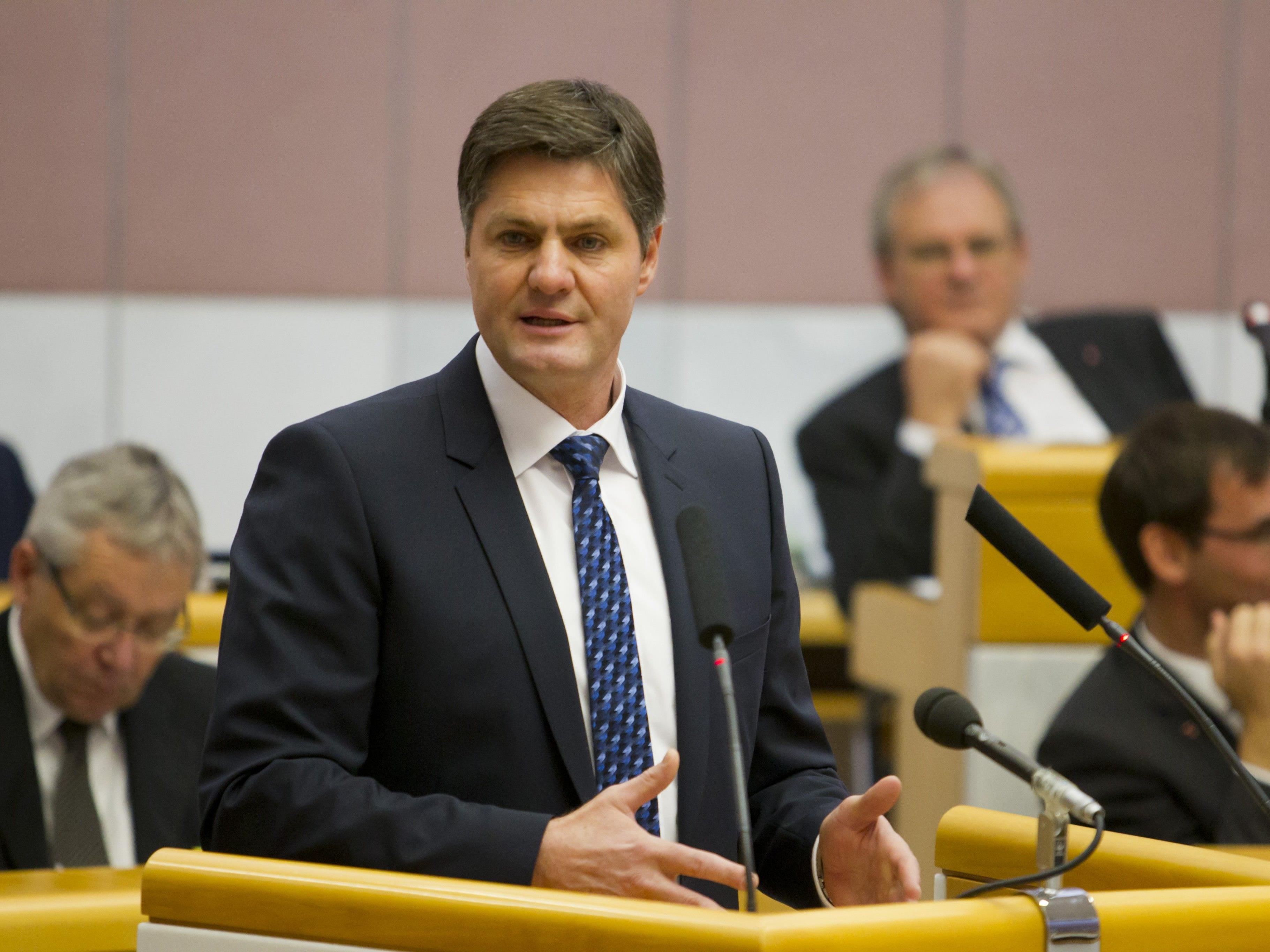 Daniel Allgäuer fordert die Abschiebung der des Suchtgifthandels verdächtigten Asylwerber.