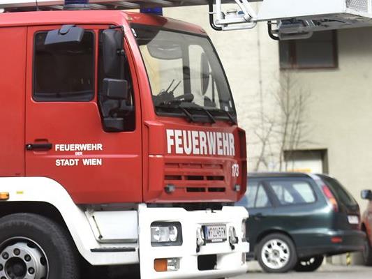 Die Feuerwehr Bludenz musste wegen eines Containerbrands ausrücken.