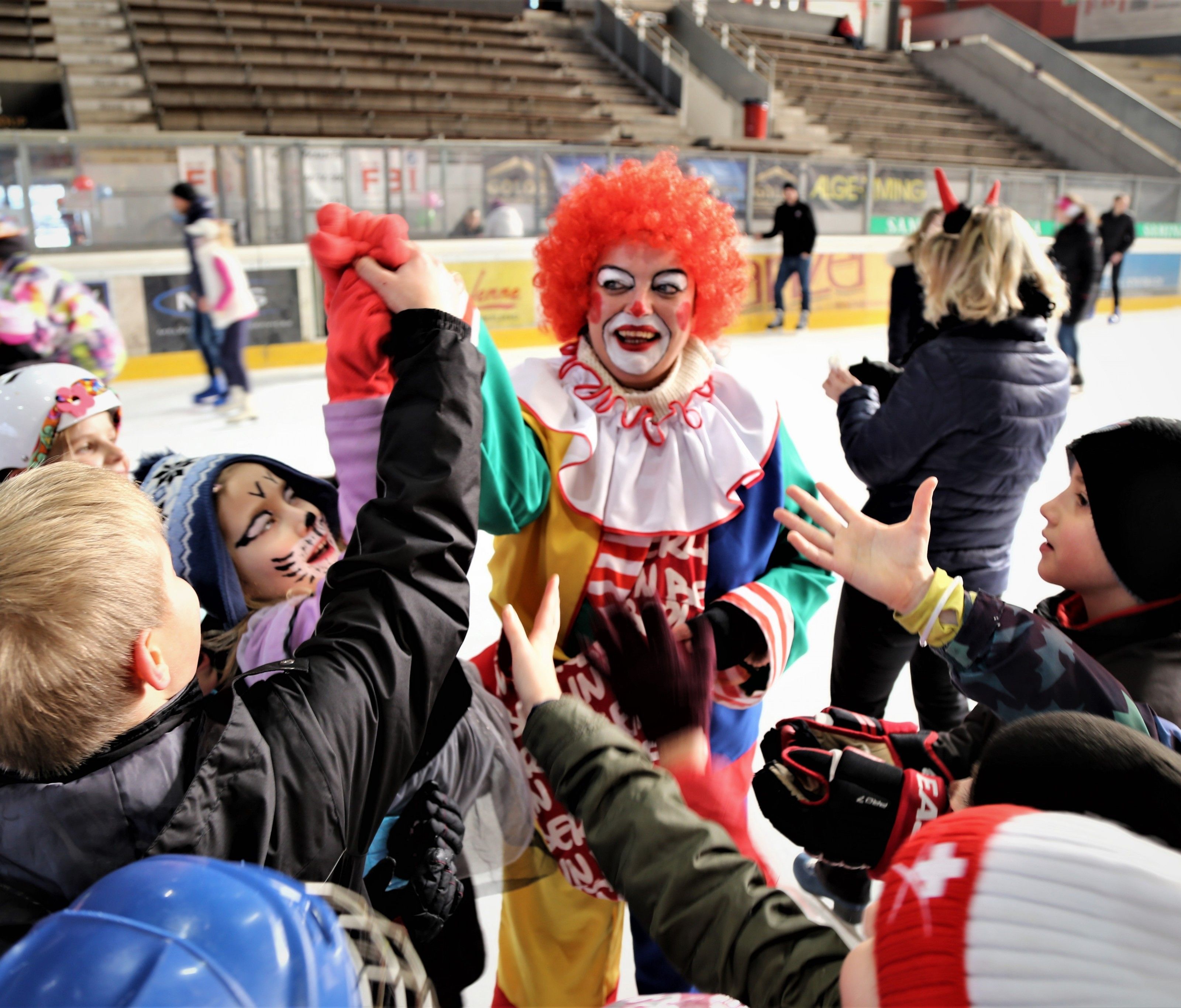 Clown Gina sorgt seit vier Jahren für strahlende Gesichter in der Vorarlberghalle.