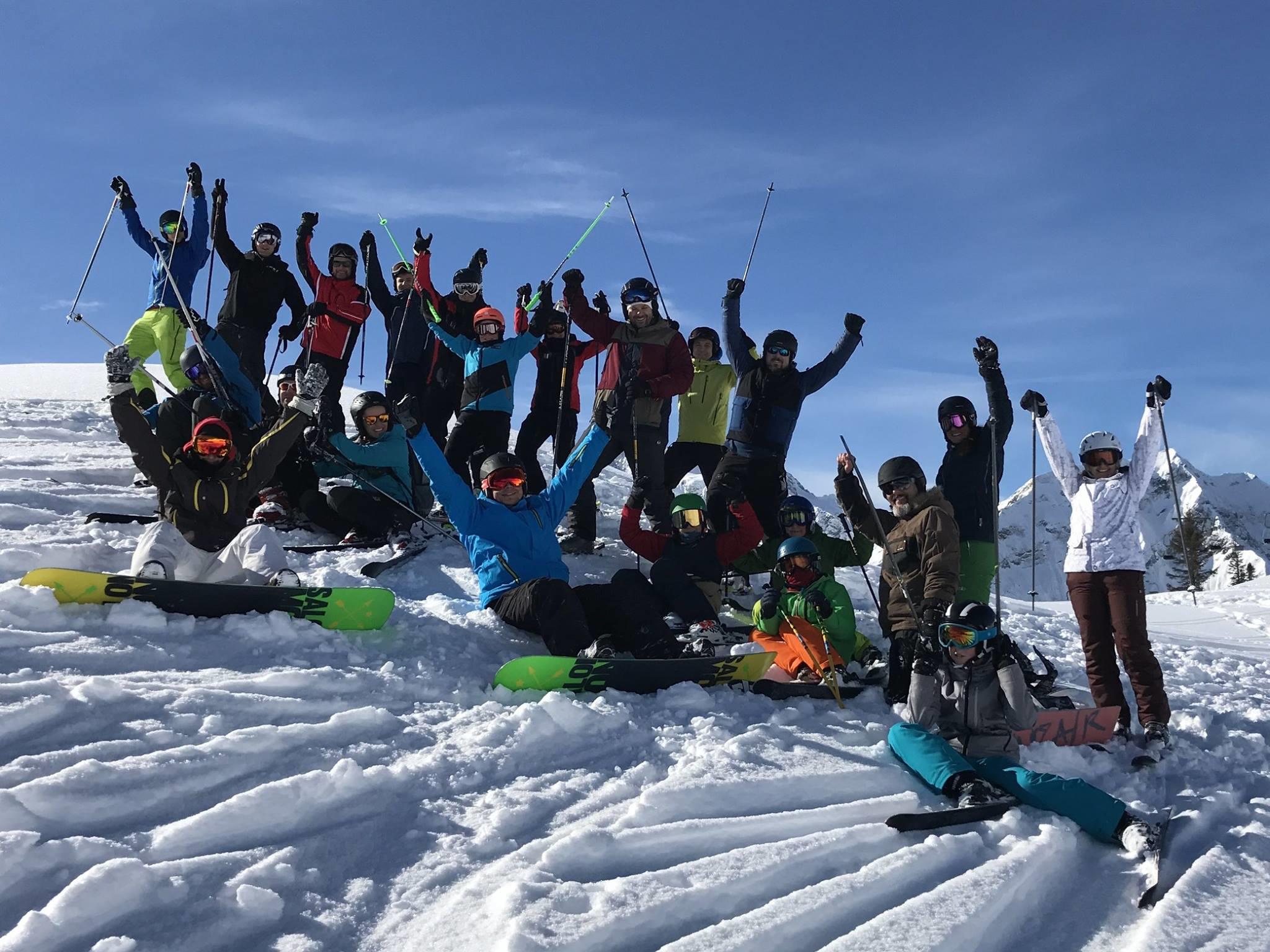 Top Stimmung beim Skitag der Dornbirn Indians in Warth.