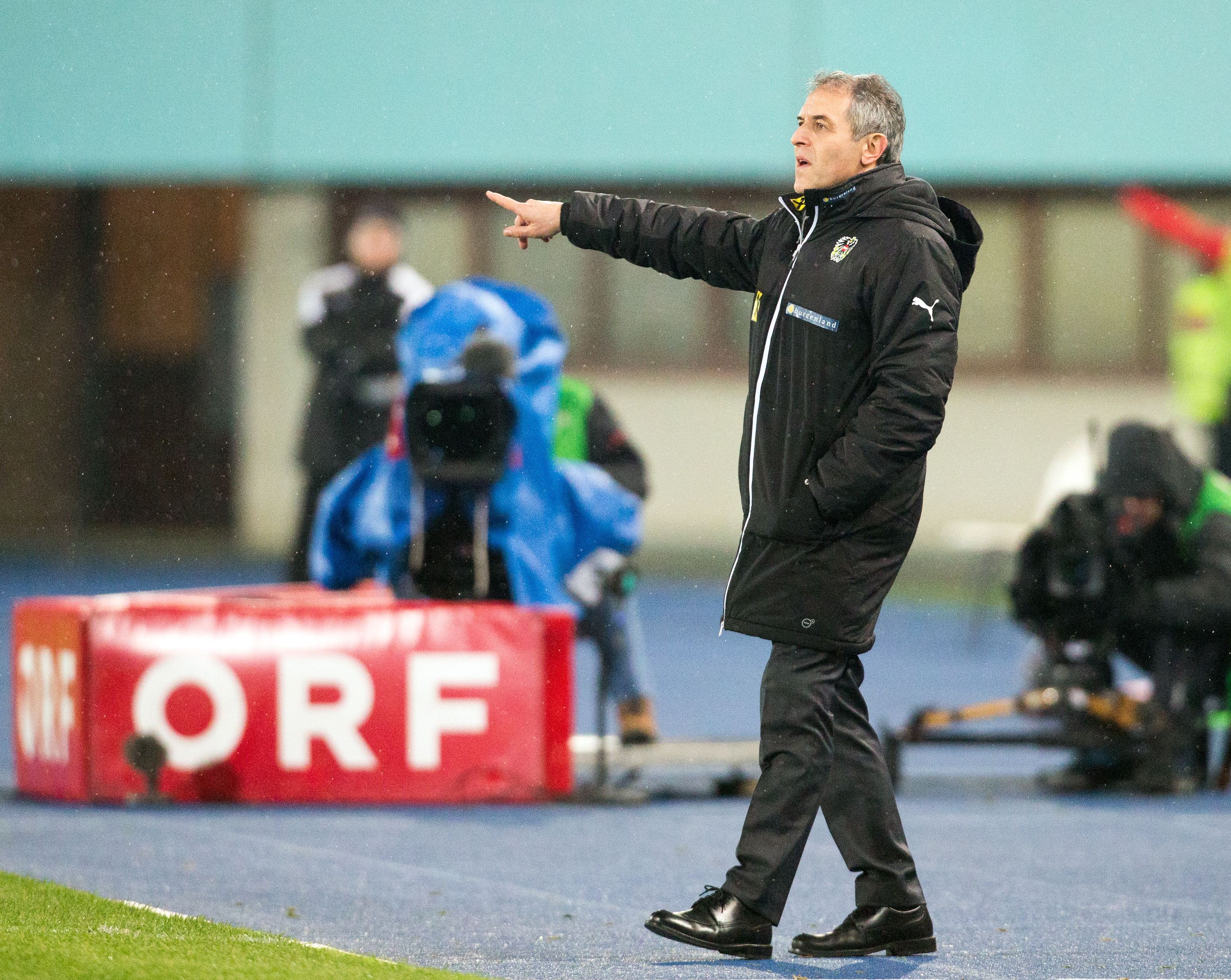 Das ÖFB-Team um Trainer Marcel Koller rutschte in der Fifa-Weltrangliste auf PLatz 34 ab. Das ÖFB-Team um Trainer Marcel Koller rutschte in der Fifa-Weltrangliste auf PLatz 34 ab.