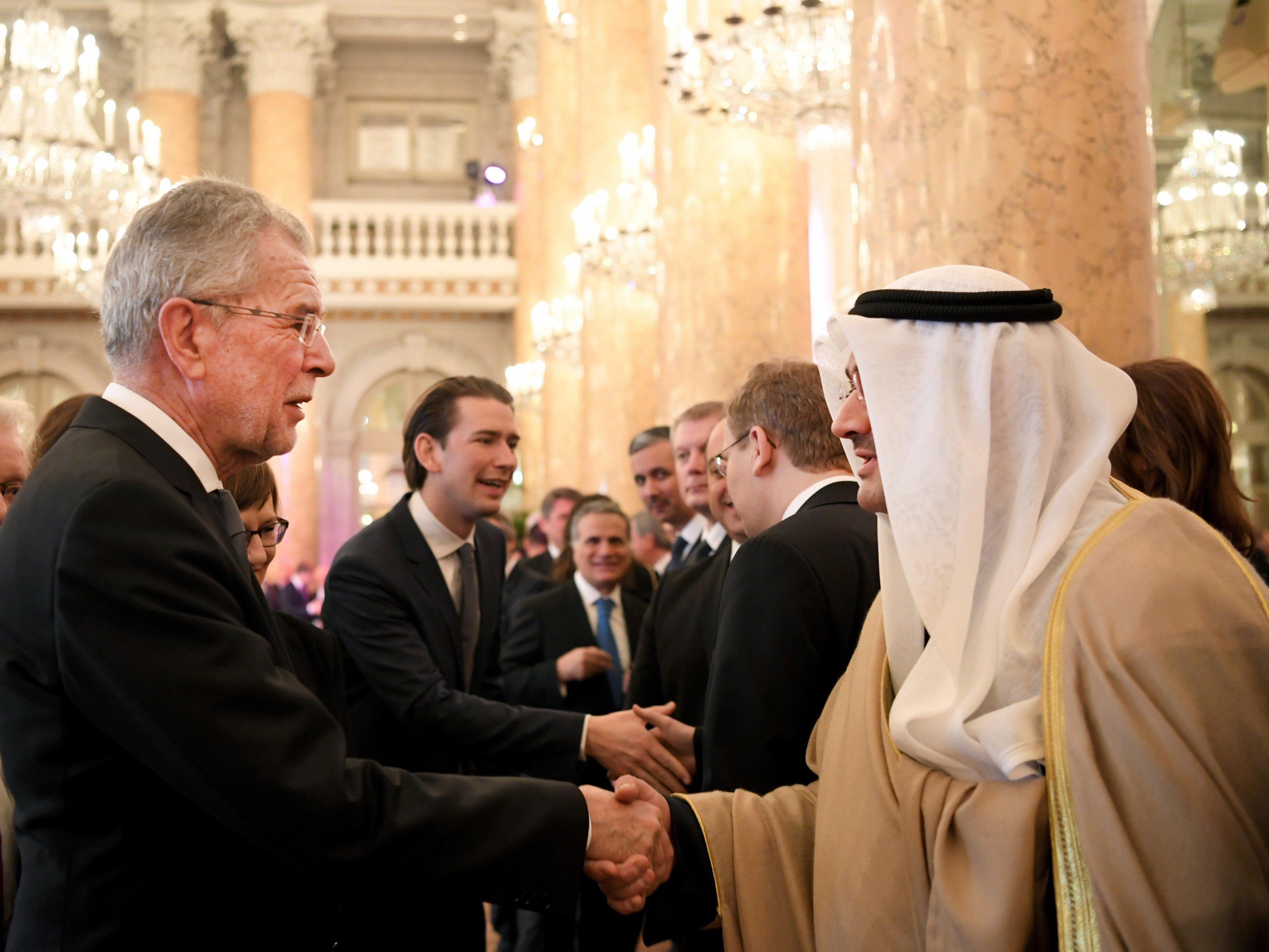 Bundespräsident Van der Bellen mit Diplomaten in der Hofburg