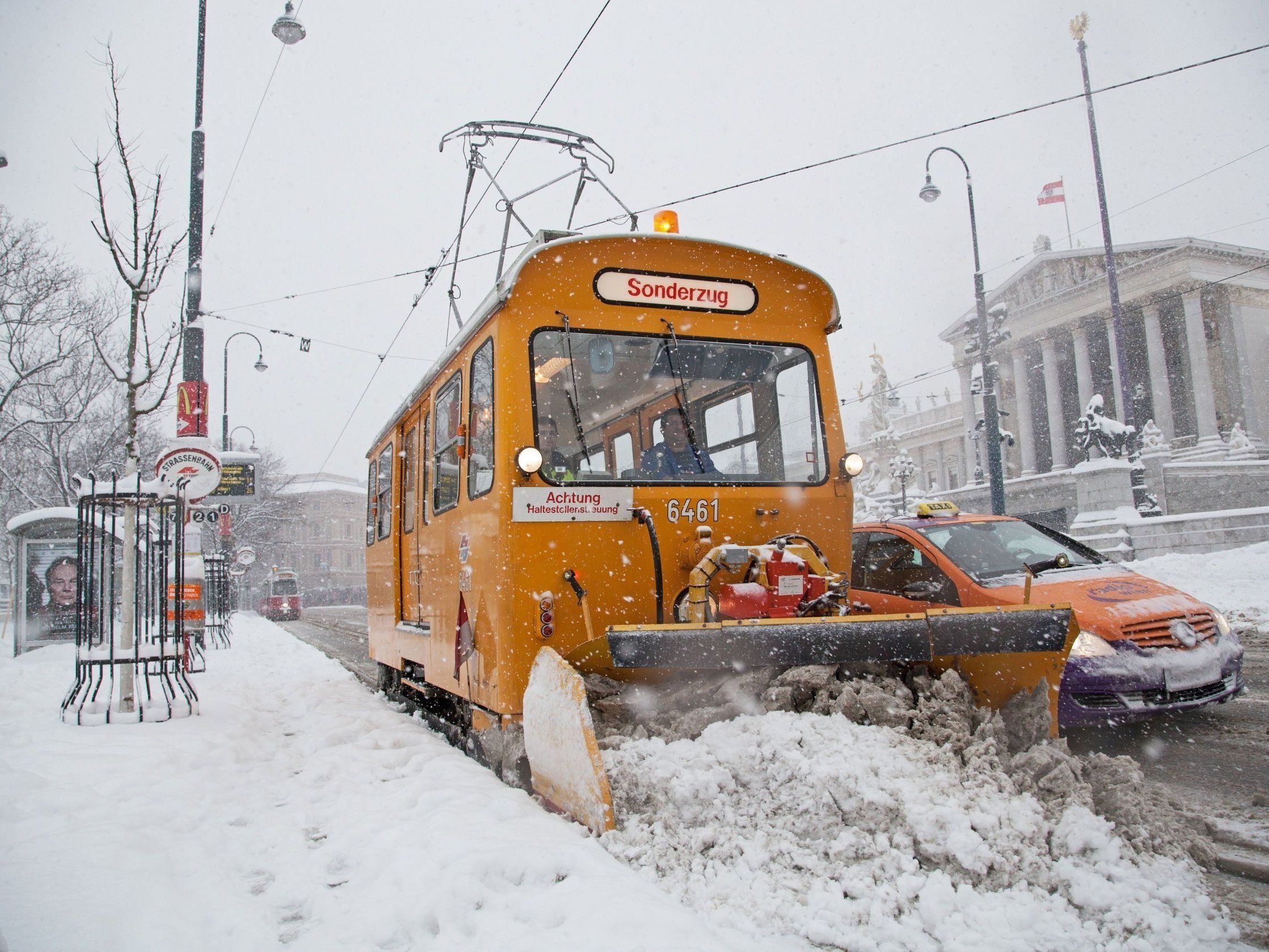 Der Winterdienst der Wiener Linien sorgt für freie Schienen Der Winterdienst der Wiener Linien sorgt für freie Schienen