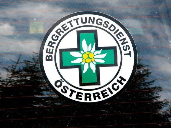 Gruppe in unwegsames Gelände geraten. Gruppe in unwegsames Gelände geraten.