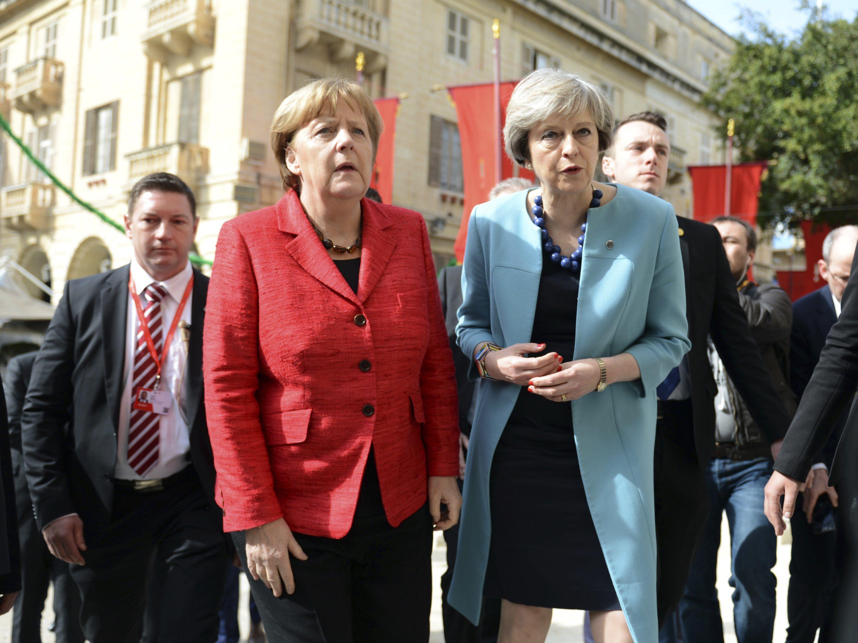 Angela Merkel und Theresa May beim EU-Gipfel am Freitag in Malta.