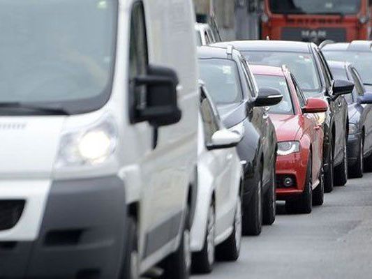 Staus am Wochenende zum Ferienbeginn. Staus am Wochenende zum Ferienbeginn.