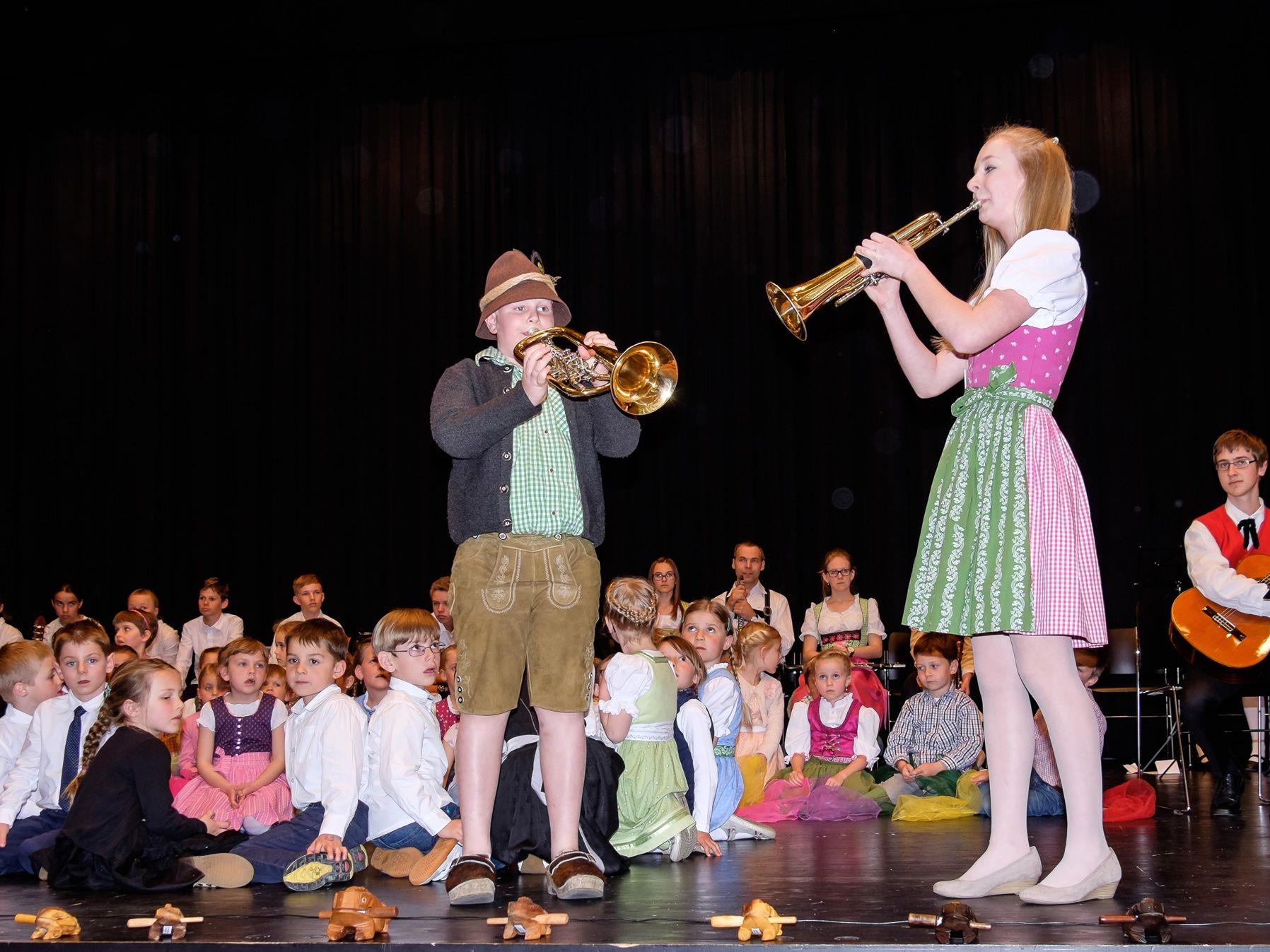 Regionalbezogene Musikauswahl beim Volksmusikkonzert in Schwarzenberg.