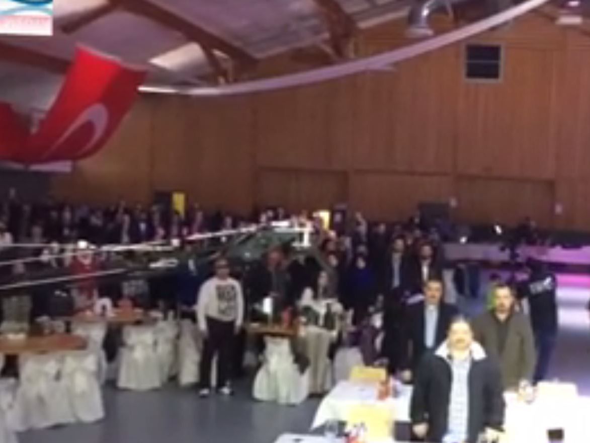 Die "Grauen Wölfe" bei einem Konzert in der Hohenemser Tennishalle. Die "Grauen Wölfe" bei einem Konzert in der Hohenemser Tennishalle.