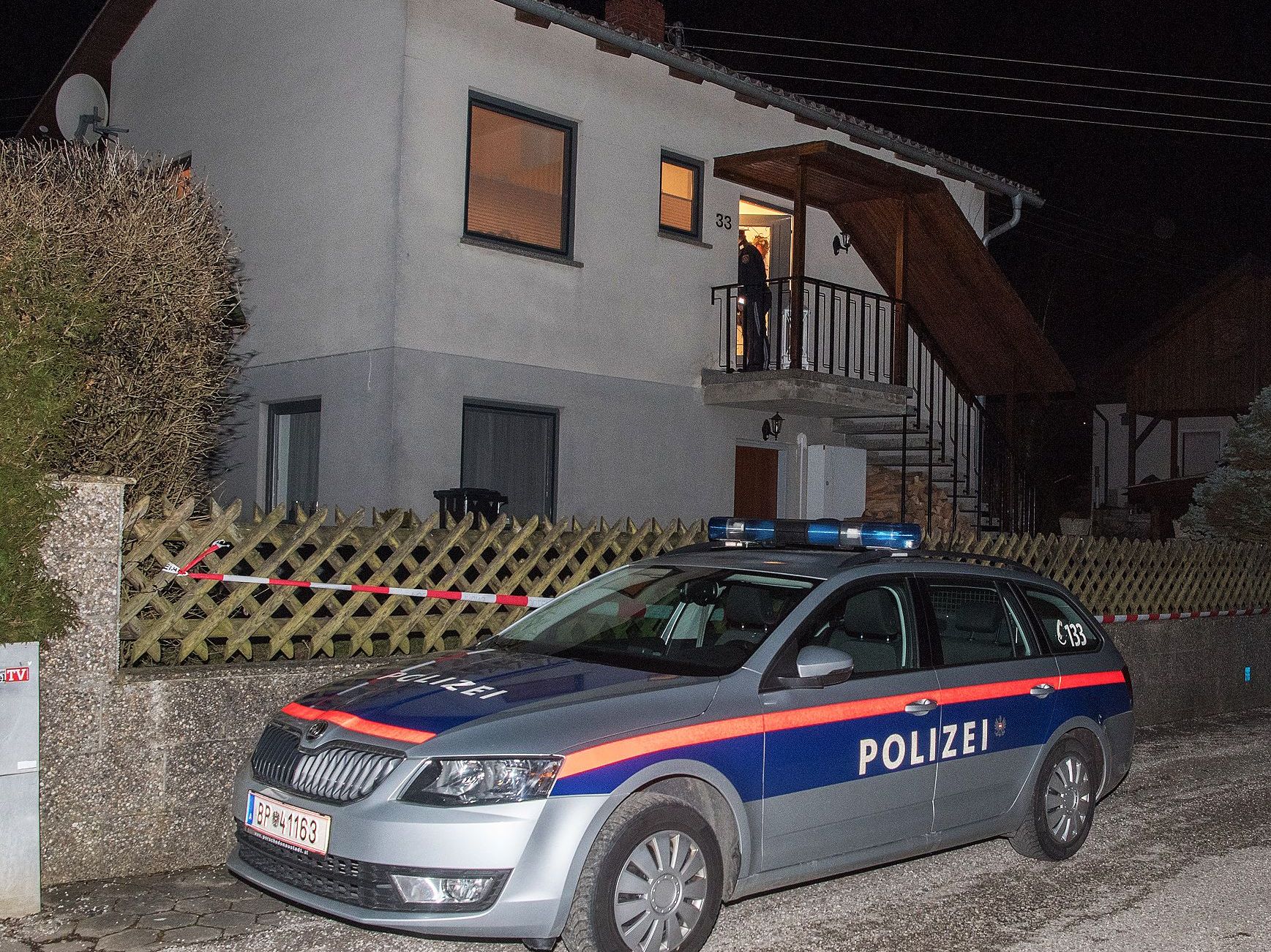 Ein totes Paar wurde in einer Wohnung in Bad Kreuzen gefunden