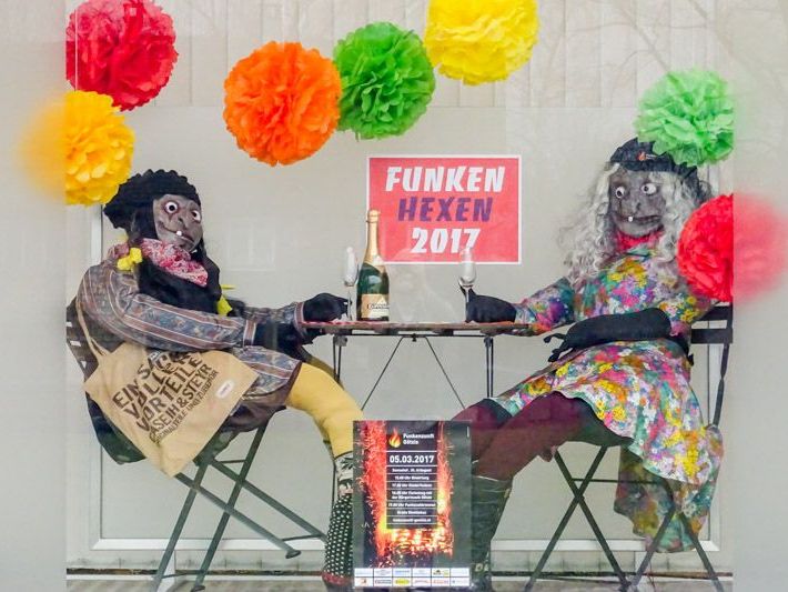 Die beiden Funkenhexen für den KInderfunken und den großen Funken in Arbogast sind schon fertig! Die beiden Funkenhexen für den KInderfunken und den großen Funken in Arbogast sind schon fertig!