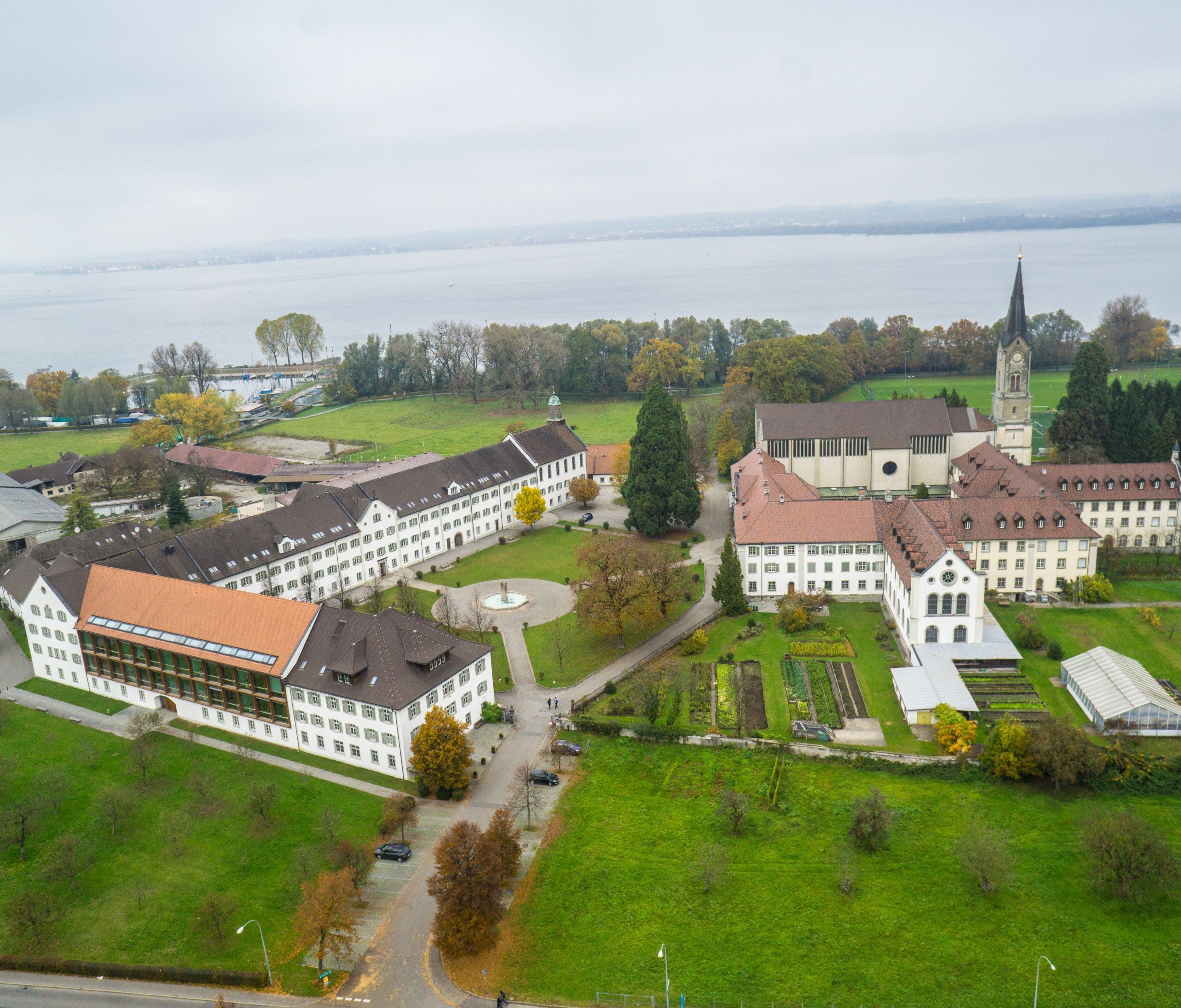 Das Kloster Mehrerau will 200 neue Parkplätze bauen.