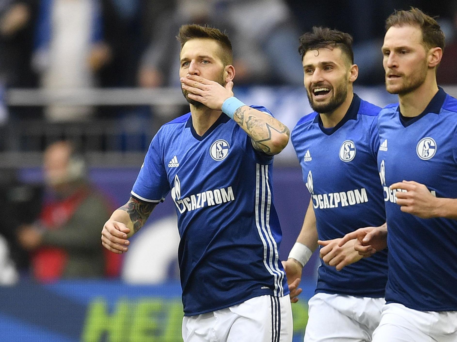 Guido Burgstaller will mit Schalke Gladbach rauswerfen.