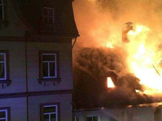 In einer ehemaligen Bäckerei in Mitterbach ist ein Brand ausgebrochen. In einer ehemaligen Bäckerei in Mitterbach ist ein Brand ausgebrochen.