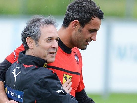 Wer folgt Ramazan "Rambo" Özcan ins Tor? Teamchef Koller gibt heute seinen Kader für die Spiele gegen Moldau und Finnland bekannt. Wer folgt Ramazan "Rambo" Özcan ins Tor? Teamchef Koller gibt heute seinen Kader für die Spiele gegen Moldau und Finnland bekannt.