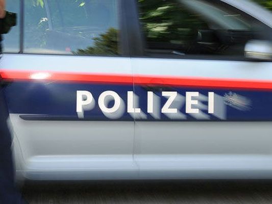 Die Hintergründe zu der Tat sind derzeit noch unklar. Die Hintergründe zu der Tat sind derzeit noch unklar.