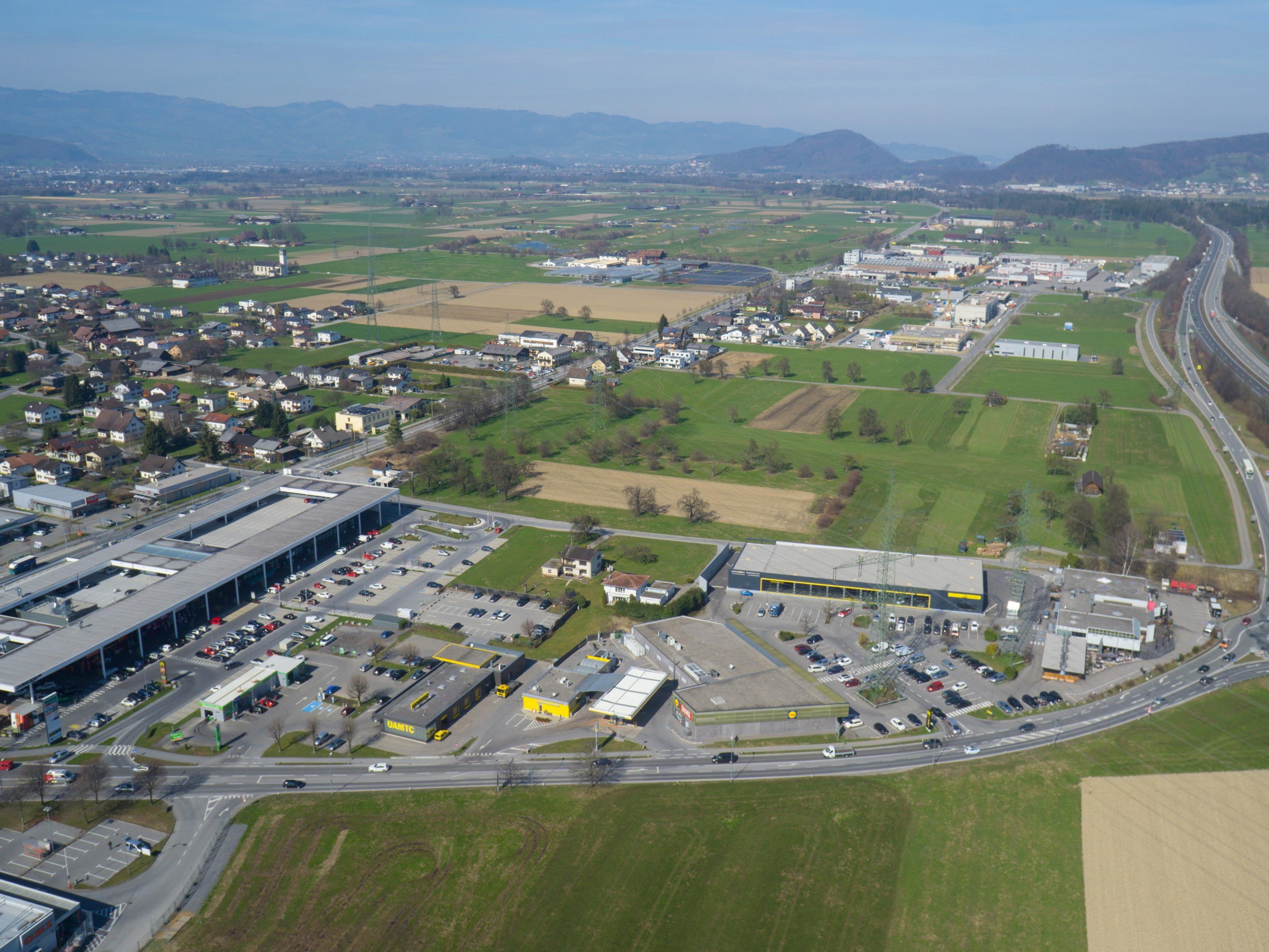 Hochkarätig besetzte, überparteiliche Initiative macht sich für Mobilisierung von Bauland in Vorarlberg stark.
