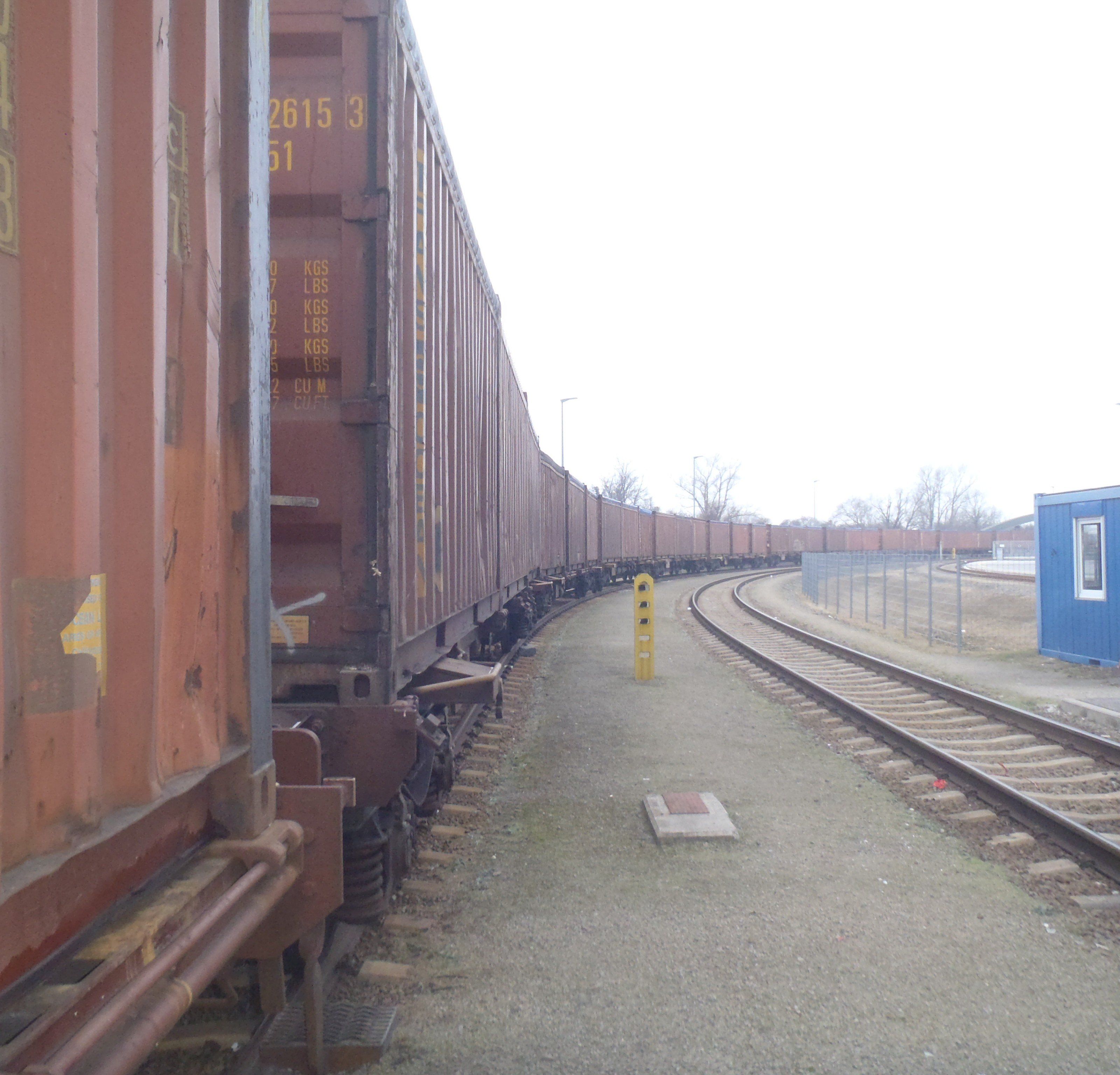 Der erste Zug mit italienischem Hausmüll ist am 22. Dezember 2016, bei der Müllverbrennungsanlage in Dürnrohr bei Zwentendorf (Bezirk Tulln) eingetroffen. Der erste Zug mit italienischem Hausmüll ist am 22. Dezember 2016, bei der Müllverbrennungsanlage in Dürnrohr bei Zwentendorf (Bezirk Tulln) eingetroffen.