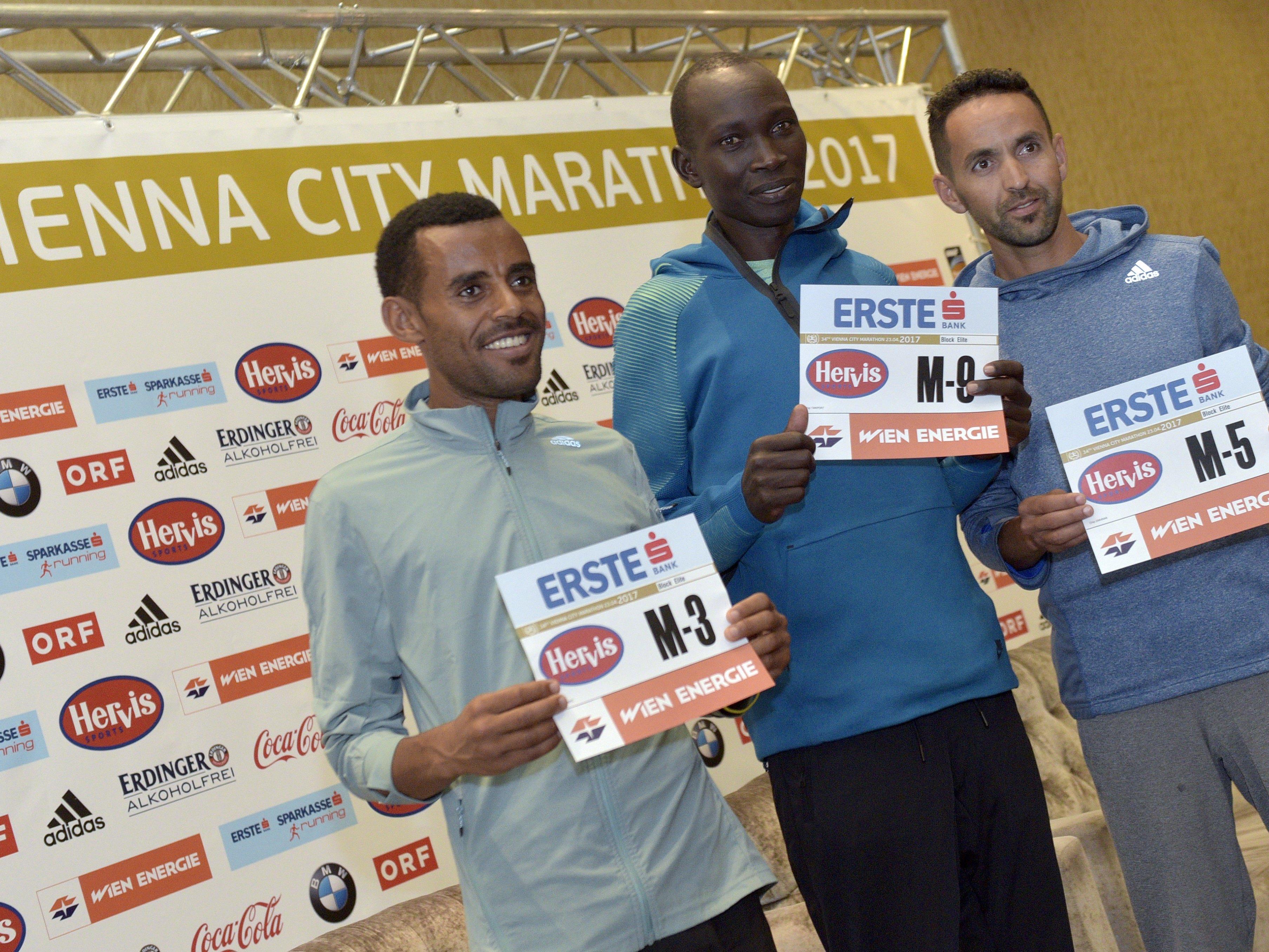 Deribe Robi (ETH), Suleiman Simotwo (KEN), Mustapha El Aziz (MAR) zählen zud en Favoriten beim Wien-Marathon.