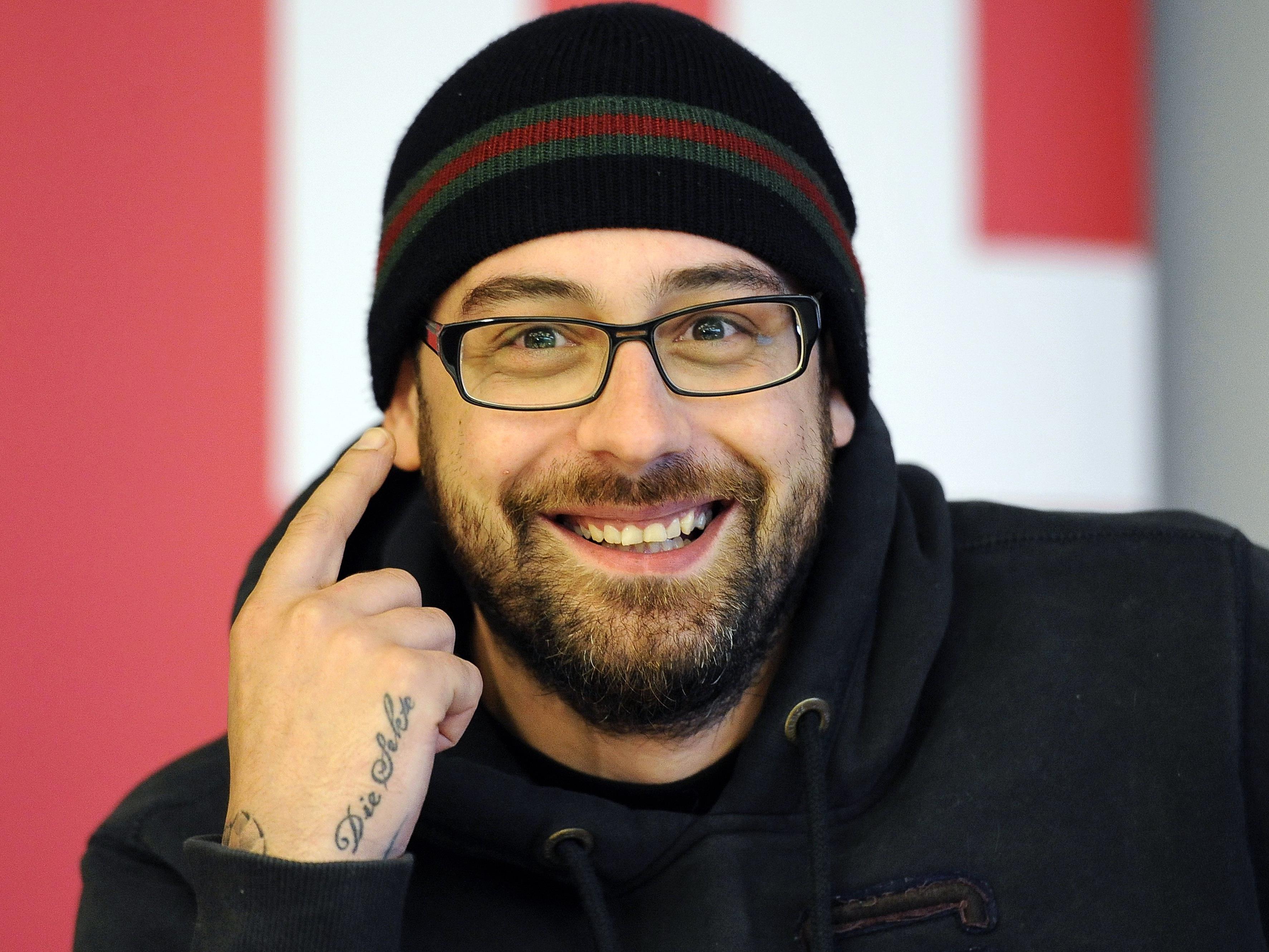 Wegen seiner Sinti-Wurzeln ist der Film eine Herzensangelegenheit für Rapper Sido. Wegen seiner Sinti-Wurzeln ist der Film eine Herzensangelegenheit für Rapper Sido.