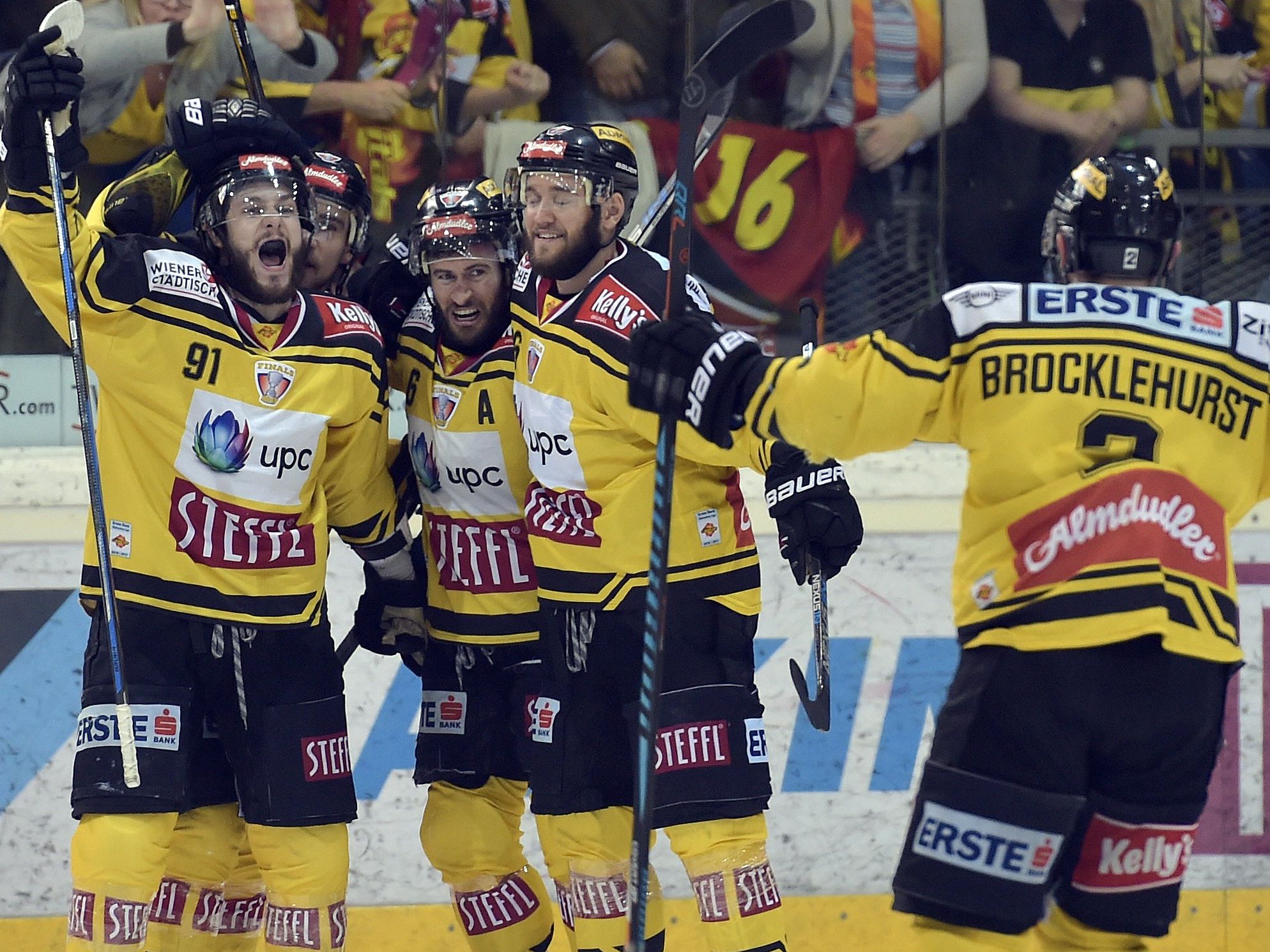 Die Vienna Capitals konnten den dritten Sieg in der Finalserie einfahren. Die Vienna Capitals konnten den dritten Sieg in der Finalserie einfahren.