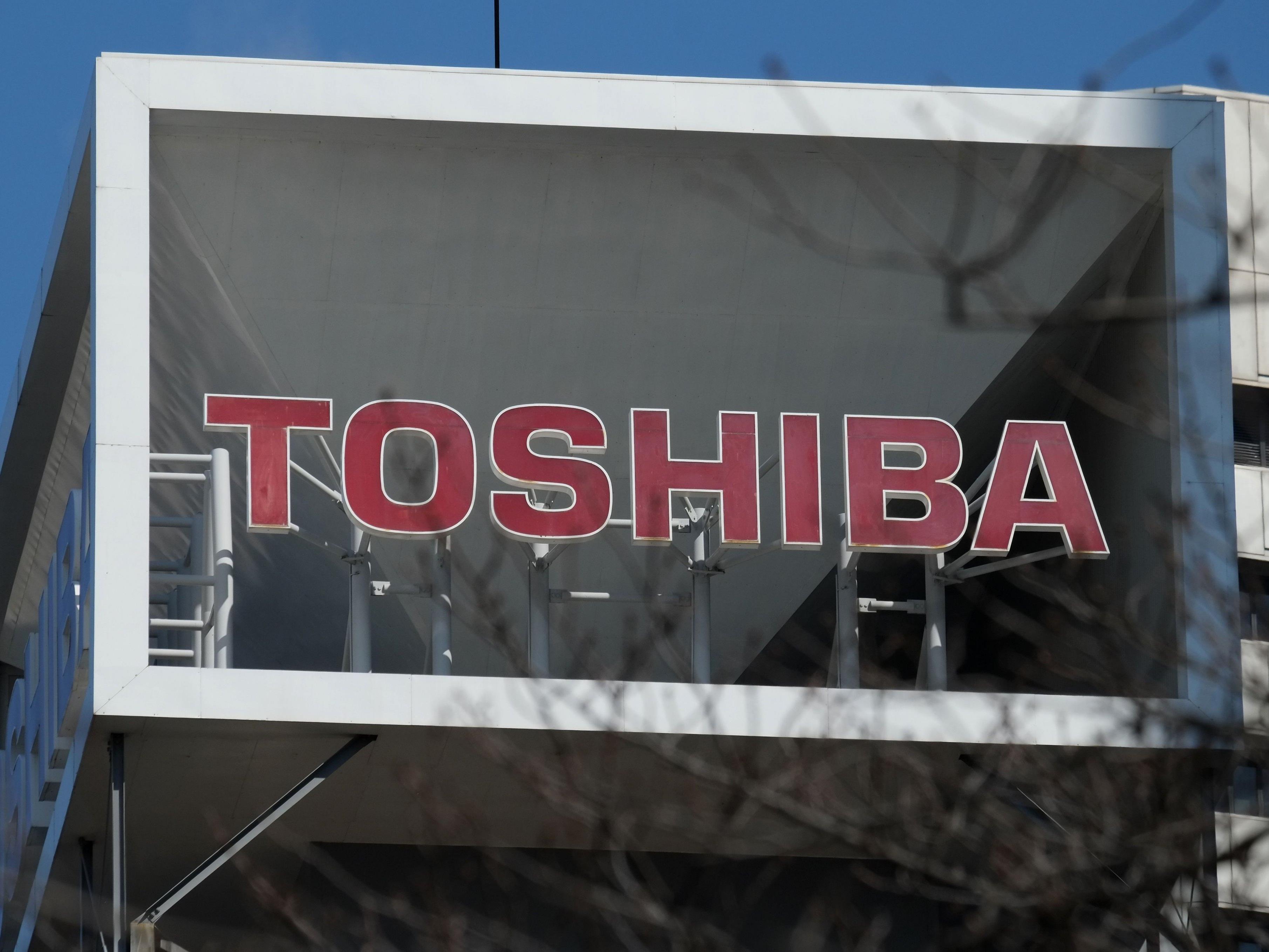 Umgerechnet acht Milliarden Euro Verlust verzeichnete Toshiba im abgelaufenen Geschäftsjahr.