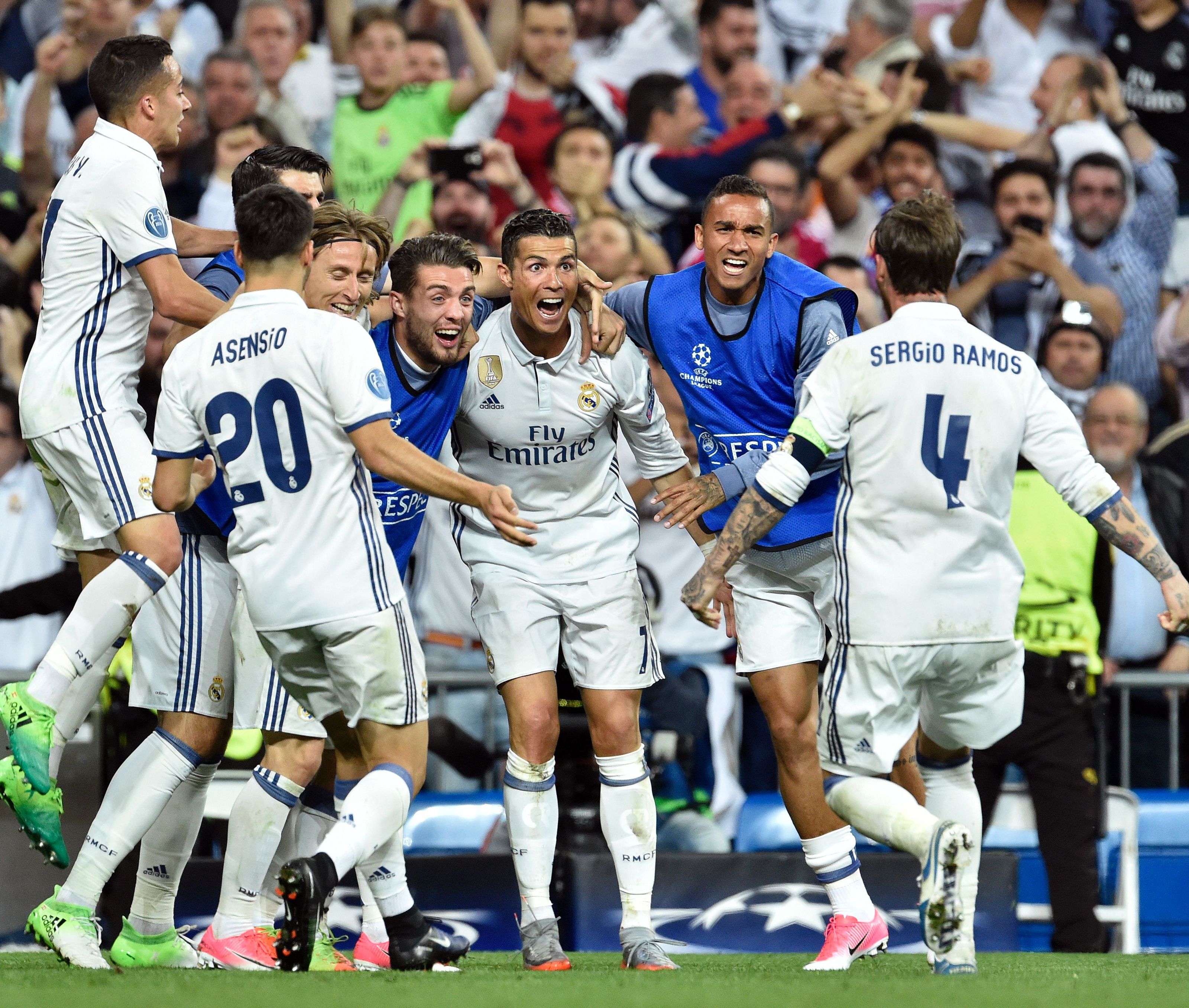 Nach 120 Minuten durfte Real Madrid gegen Bayern München doch noch jubeln. Nach 120 Minuten durfte Real Madrid gegen Bayern München doch noch jubeln.
