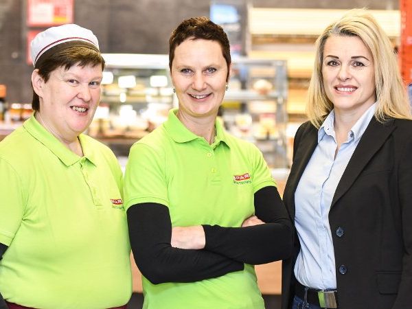 Feinkostverkäuferin Alexandra Rogina, Spar-Einzelhändlerin Sabine Kessler und AMS-Beraterin für Unternehmen, Conny Larcher. Feinkostverkäuferin Alexandra Rogina, Spar-Einzelhändlerin Sabine Kessler und AMS-Beraterin für Unternehmen, Conny Larcher.