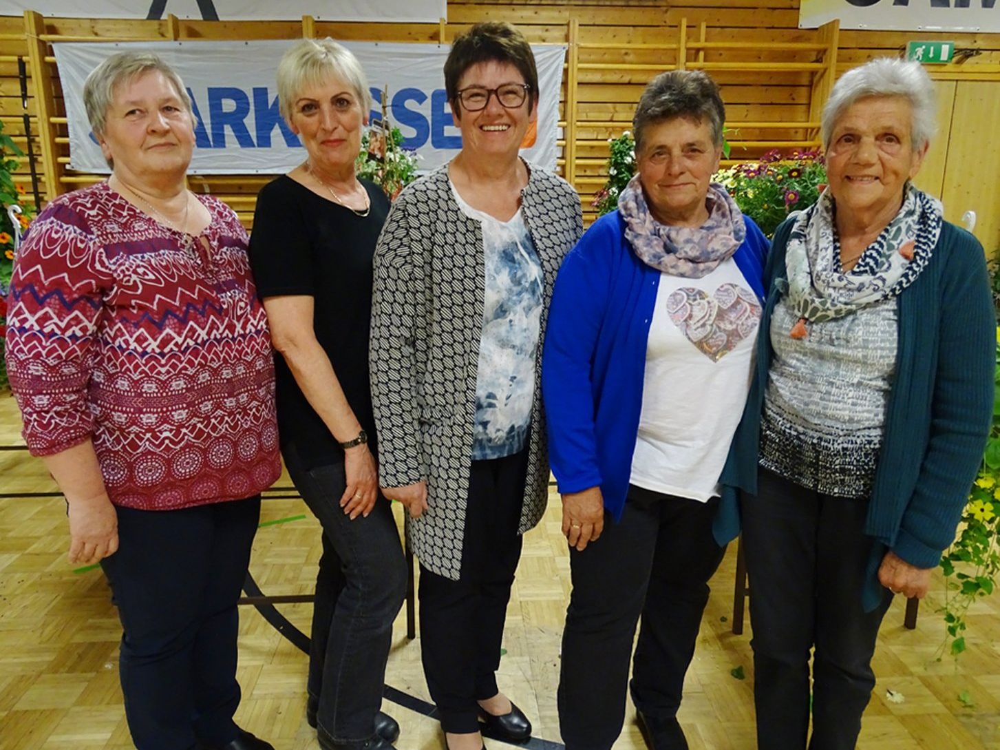 Die Geehrten: Erika Linder, Martha Brändle, Edith Mathis, Ottilie Franz und Eugenie Jäger (v.l.) Die Geehrten: Erika Linder, Martha Brändle, Edith Mathis, Ottilie Franz und Eugenie Jäger (v.l.)