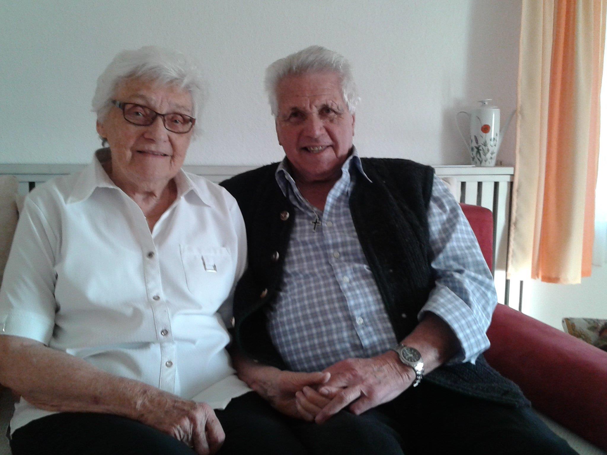 Noch viele schöne gemeinsame Jahre wünschen sich Annemarie und Max Lampert zum 60. Hochzeitstag.