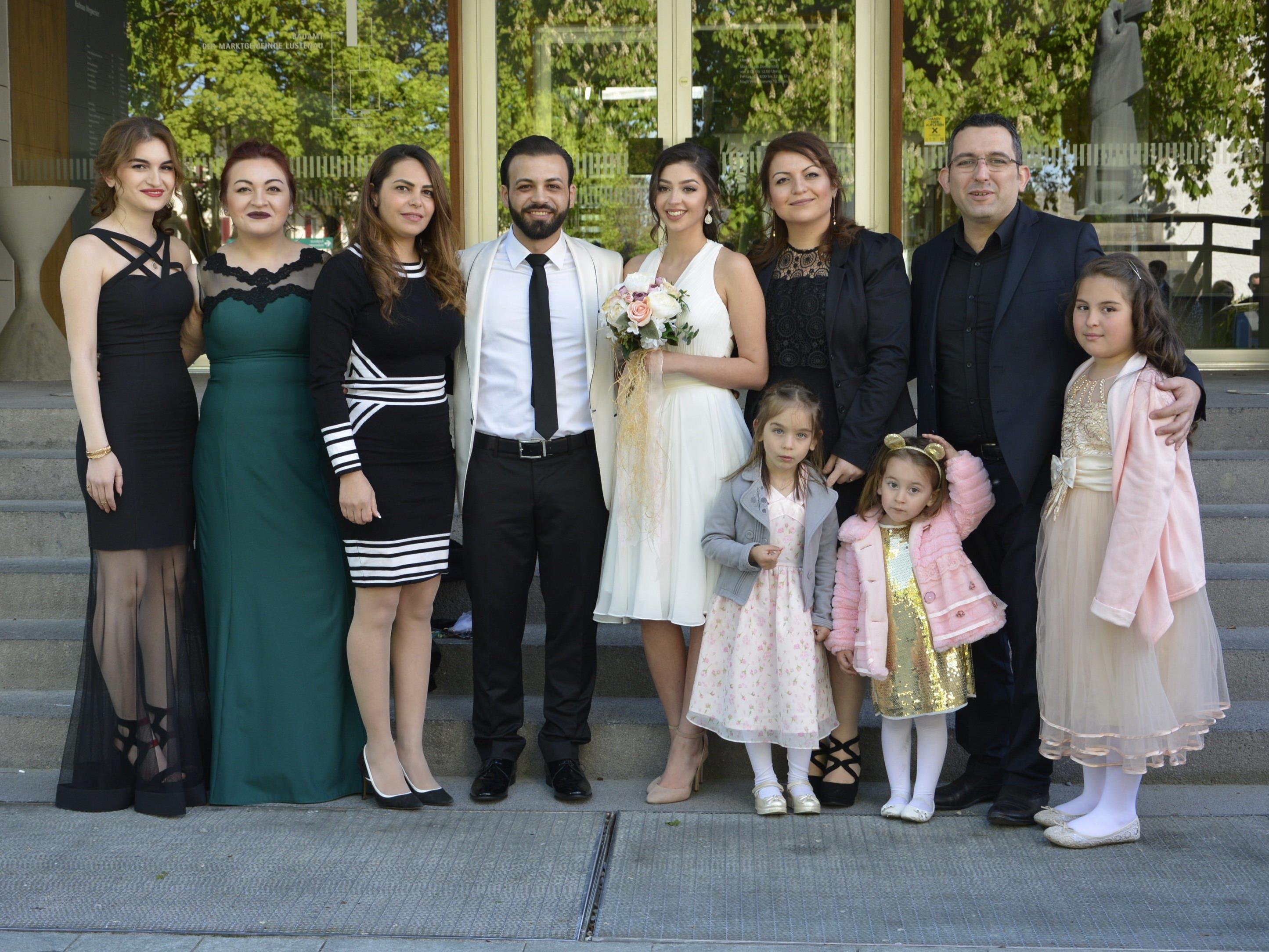 Özgü und Hakan Güzel feierten ihre standesamtliche Hochzeit am 21. April in Lustenau.