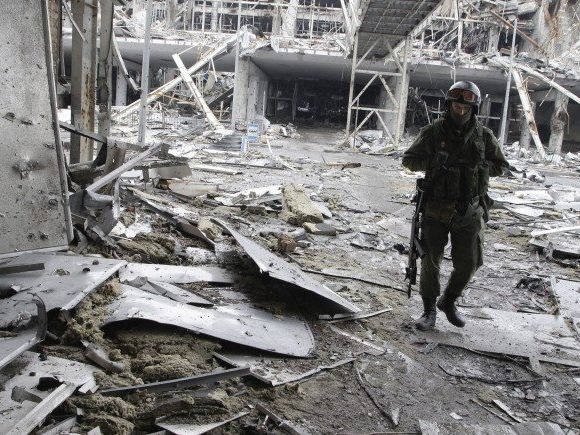 Der Österreicher soll in der Ukraine gekämpft haben und für mehrere Tote verantwortlich sein, Der Österreicher soll in der Ukraine gekämpft haben und für mehrere Tote verantwortlich sein,