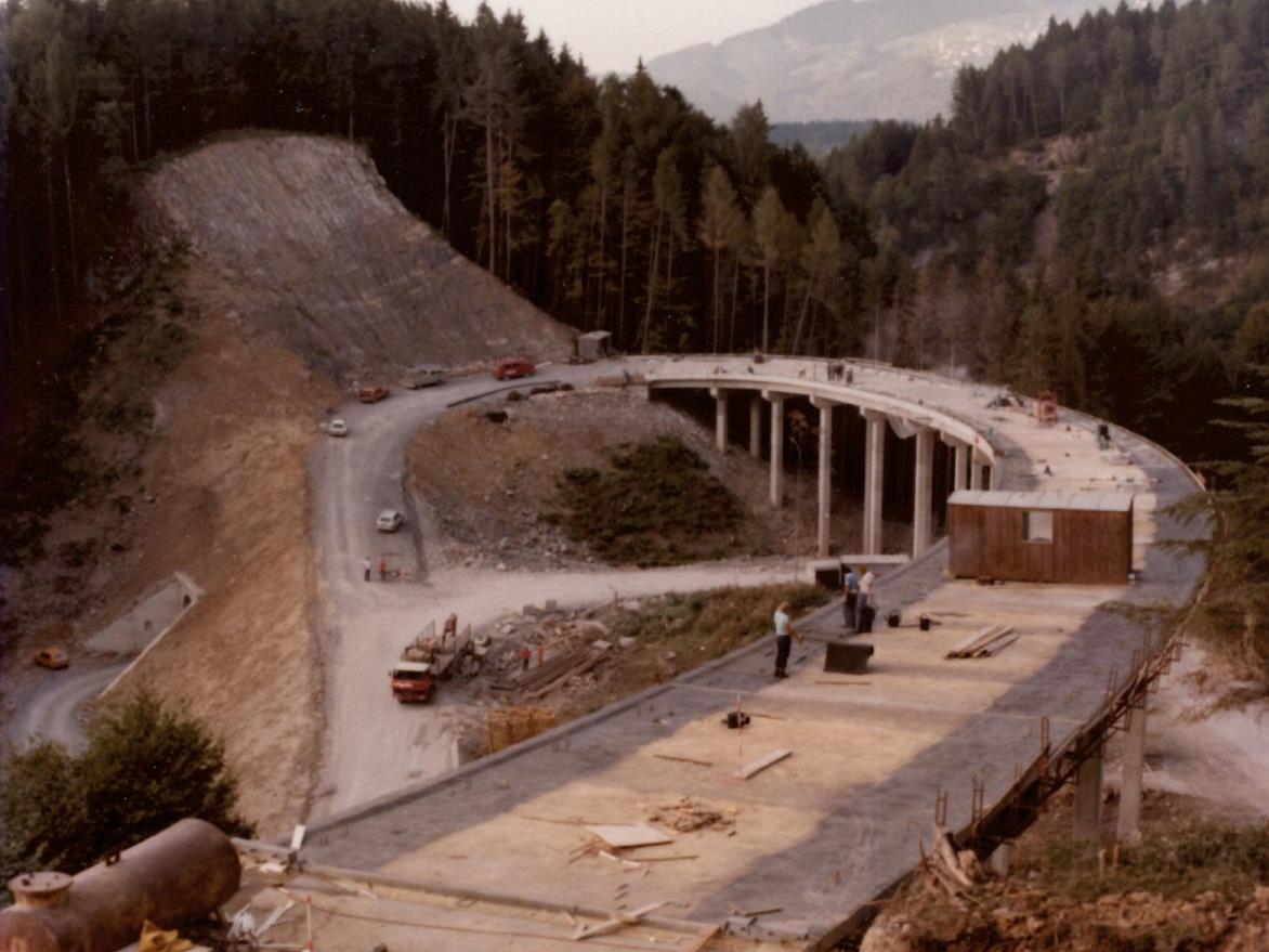 Bau der Rainbergbrücke an der L73. Foto vom September 1980.
