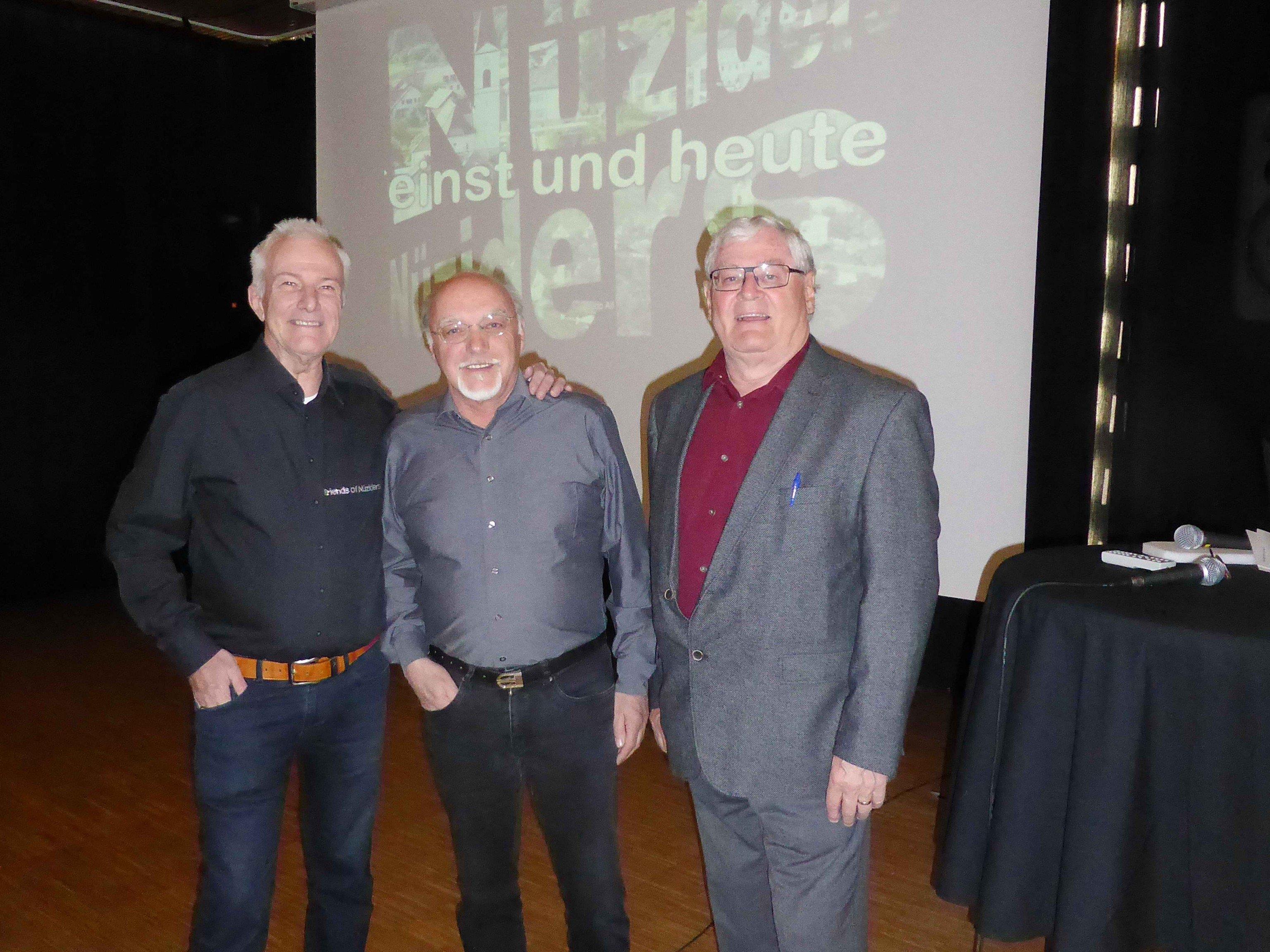 Freude über den tollen Besuch -  Danke Josef, Hans und Dieter