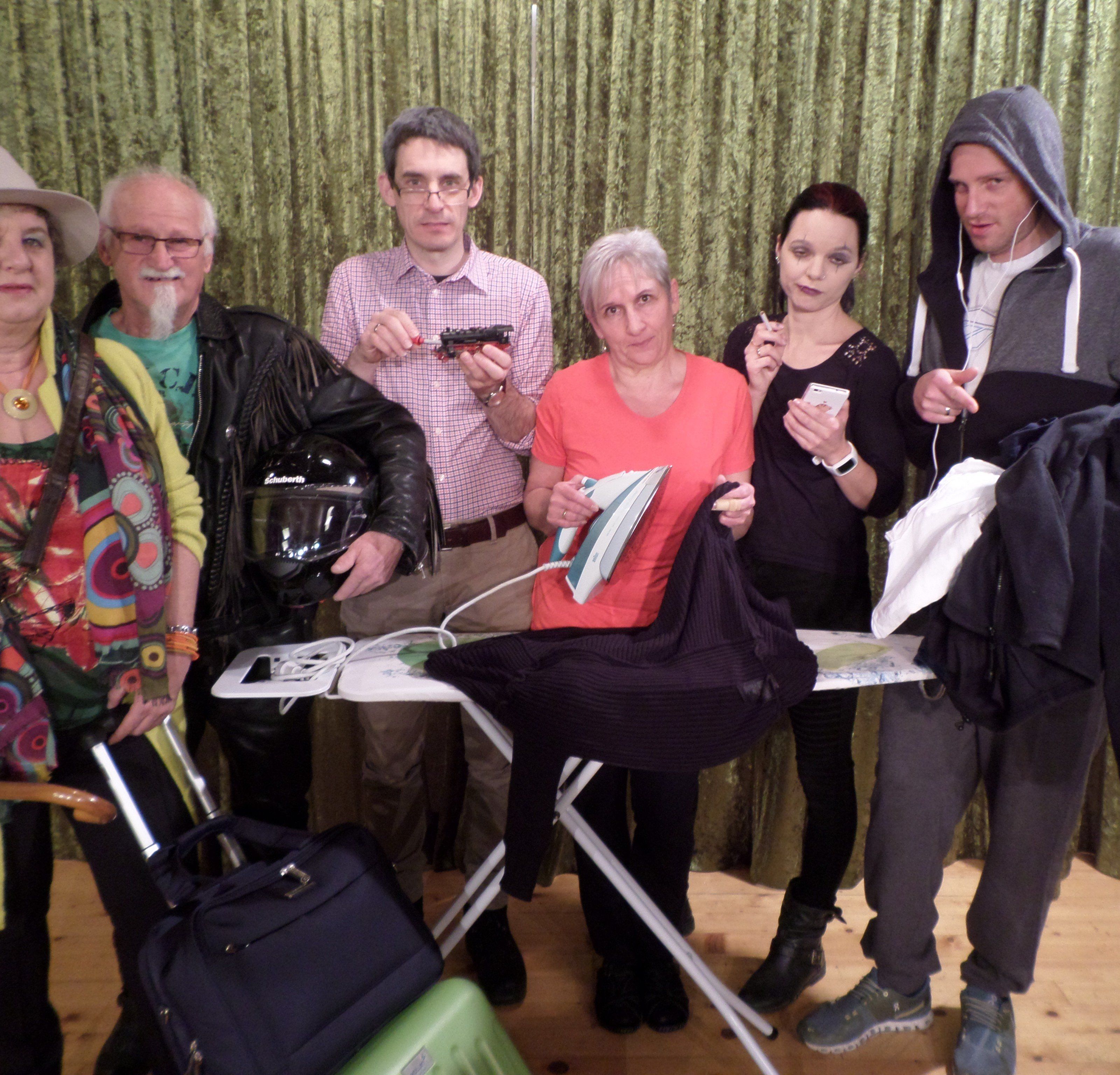 Im Jubiläumsjahr präsentiert das Ensemble die Komödie „Hotel Mama“ Im Jubiläumsjahr präsentiert das Ensemble die Komödie „Hotel Mama“