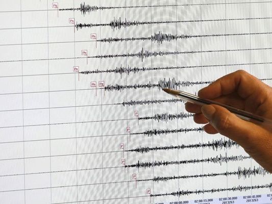 Geschirr und Gläser klirrten bei einem Erdbeben am Semmering Geschirr und Gläser klirrten bei einem Erdbeben am Semmering