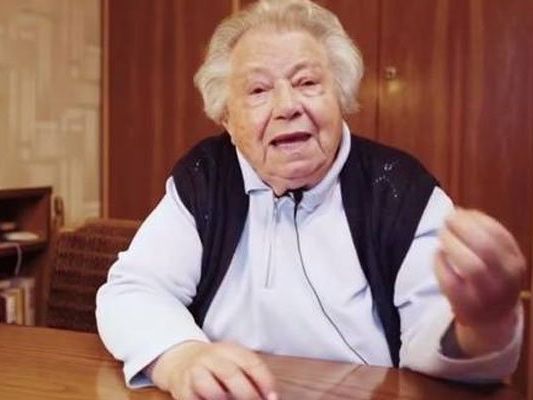 Kritik an Werbepreis für "Frau Gertrude". Kritik an Werbepreis für "Frau Gertrude".