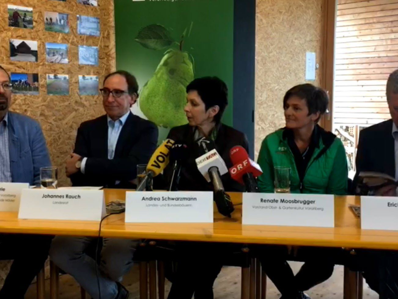 Der Obst- und Gartenbauverein präsentiert neue Helfer fürs richtige Kompostieren. Der Obst- und Gartenbauverein präsentiert neue Helfer fürs richtige Kompostieren.