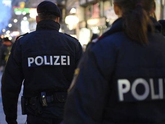 Der mutmaßliche Täter wurde von der Polizei festgenommen.