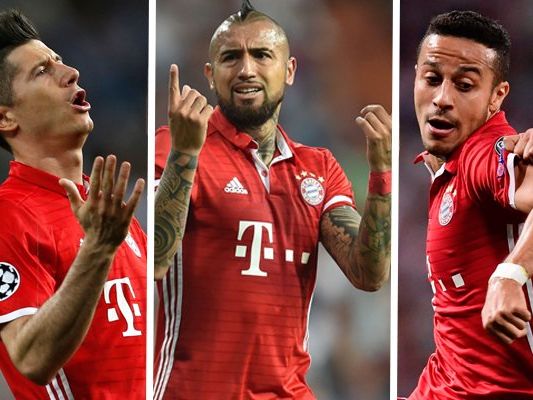 Robert Lewandowski, Arturo Vidal und Thiago sollen nach dem CL-Viertelfinale in Madrid die Kabine des Referees gestürmt haben. Robert Lewandowski, Arturo Vidal und Thiago sollen nach dem CL-Viertelfinale in Madrid die Kabine des Referees gestürmt haben.