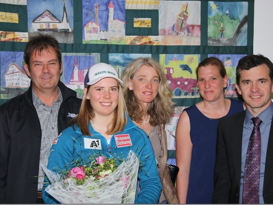 Gemeinde Rankweil und Skiklub Rankweil ehrte Katharina Liensberger Gemeinde Rankweil und Skiklub Rankweil ehrte Katharina Liensberger