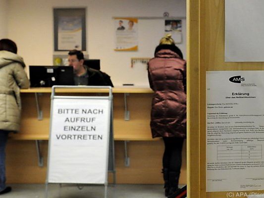 Weniger Menschen auf Arbeitssuche Weniger Menschen auf Arbeitssuche