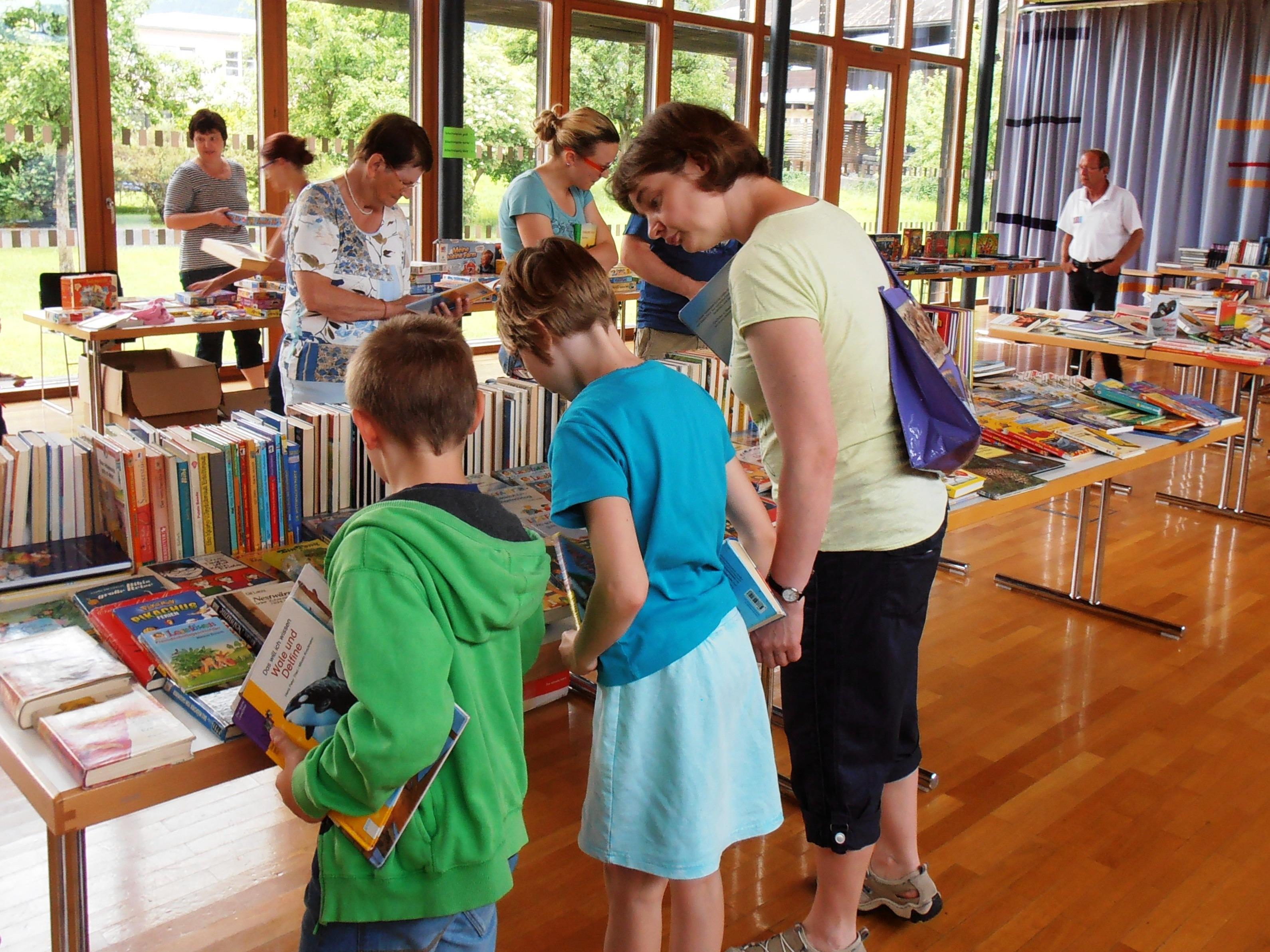 Flohmarkt für Bücher, Schachtelspiele, Puzzles und vieles mehr am 10. Juni in Nenzing.