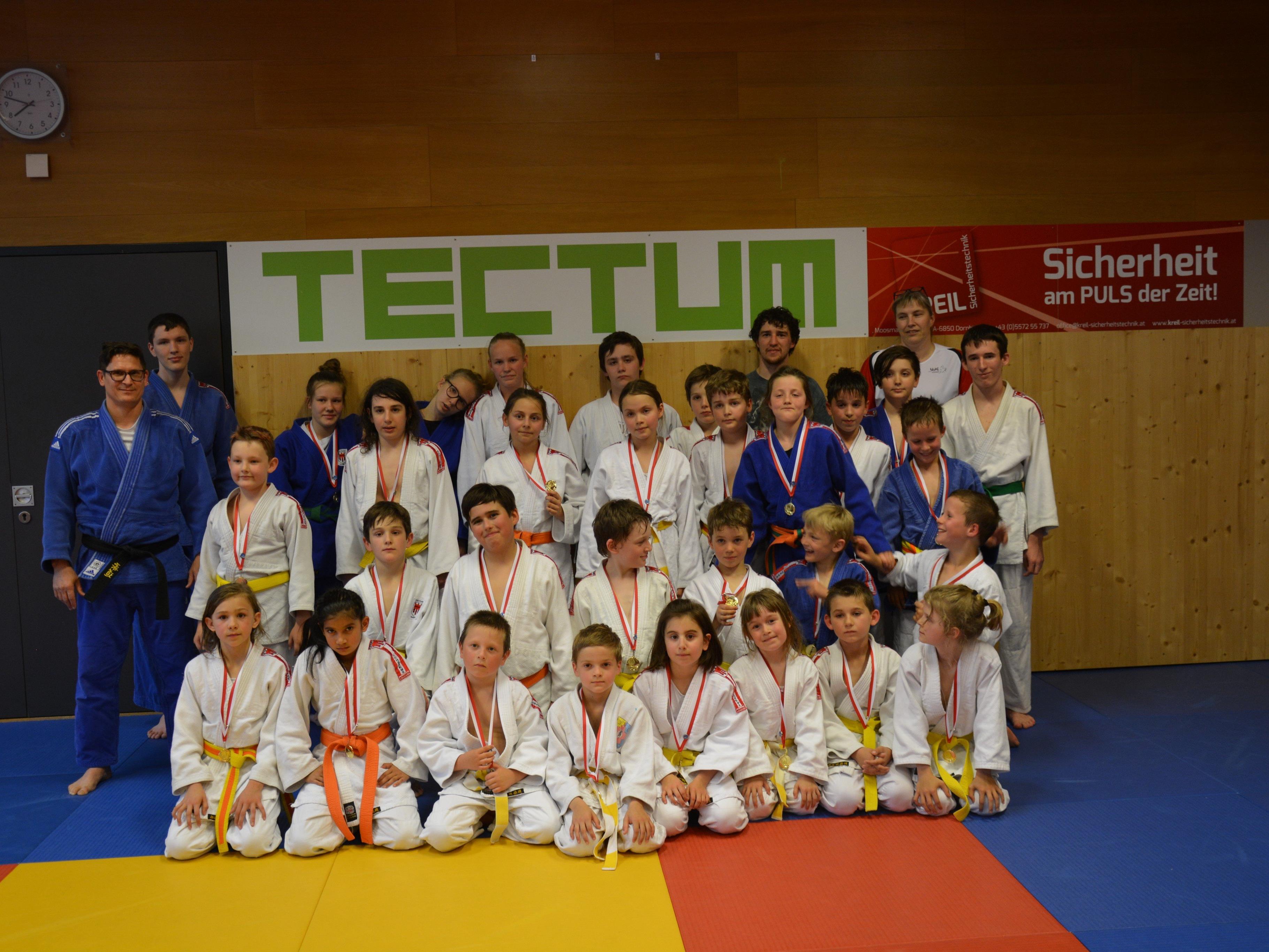 Gruppe U10 und U14 Union Judo-Club Hohenems
