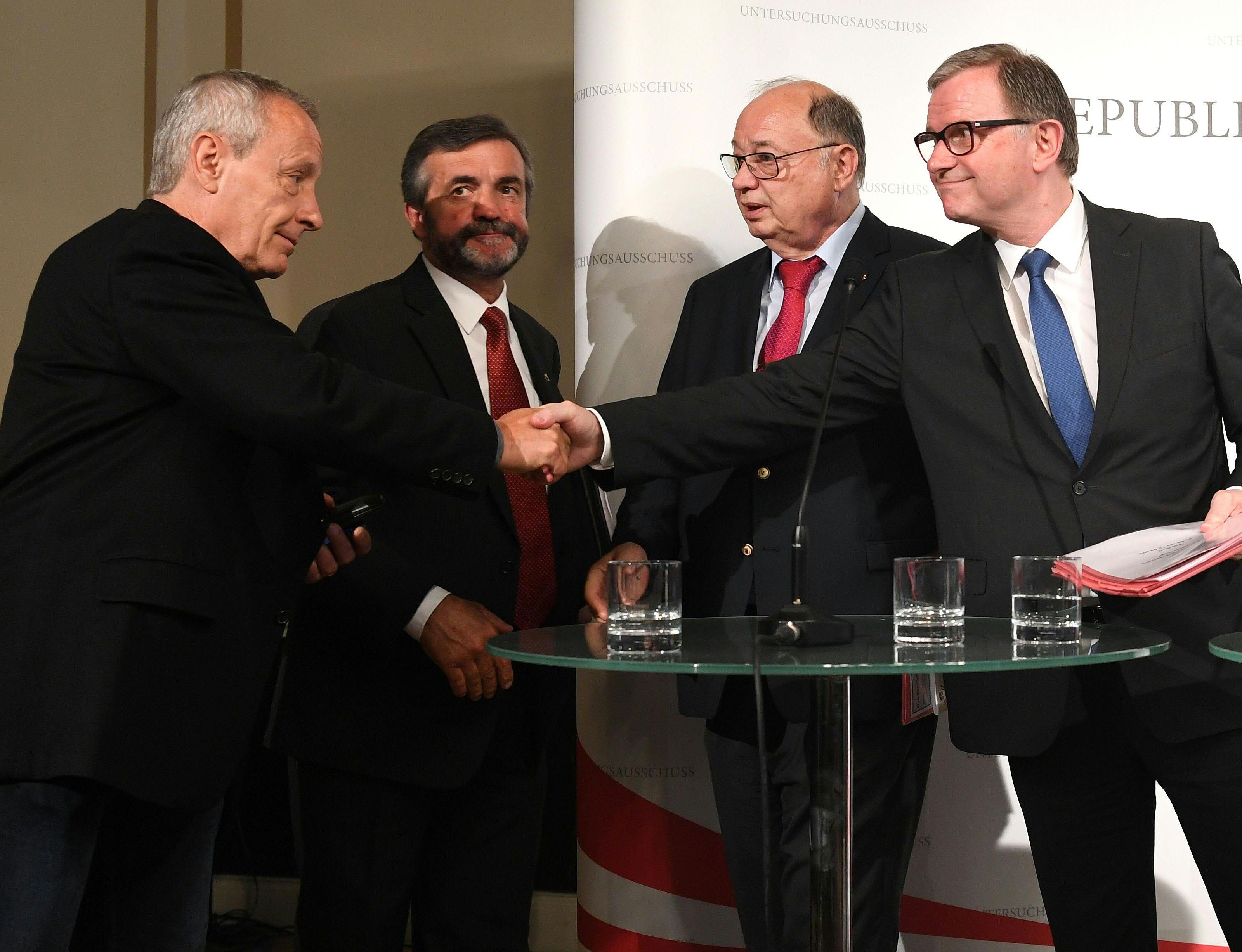 Grünen-Fraktionsführer Peter Pilz, Team Stronach-Fraktionsführer Leo Steinbichler, SPÖ-Fraktionsführer Otto Pendl und U-Ausschussvorsitzender Karlheinz Kopf (ÖVP) während einer PK anl. einer Sitzung des Eurofighter-U-Ausschusses am Dienstag, 9. Mai 2017 Grünen-Fraktionsführer Peter Pilz, Team Stronach-Fraktionsführer Leo Steinbichler, SPÖ-Fraktionsführer Otto Pendl und U-Ausschussvorsitzender Karlheinz Kopf (ÖVP) während einer PK anl. einer Sitzung des Eurofighter-U-Ausschusses am Dienstag, 9. Mai 2017
